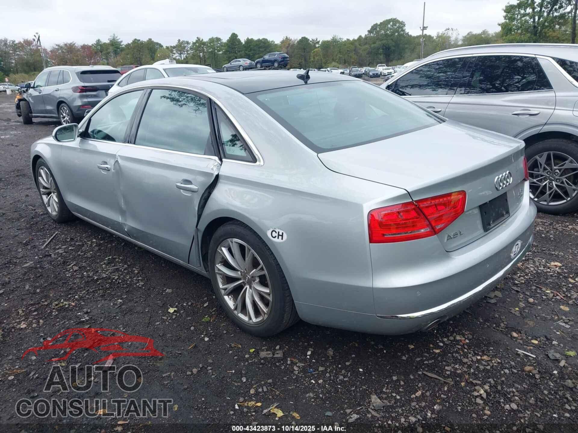 AUDI A8 L 2012 - WAURVAFD5CN022119