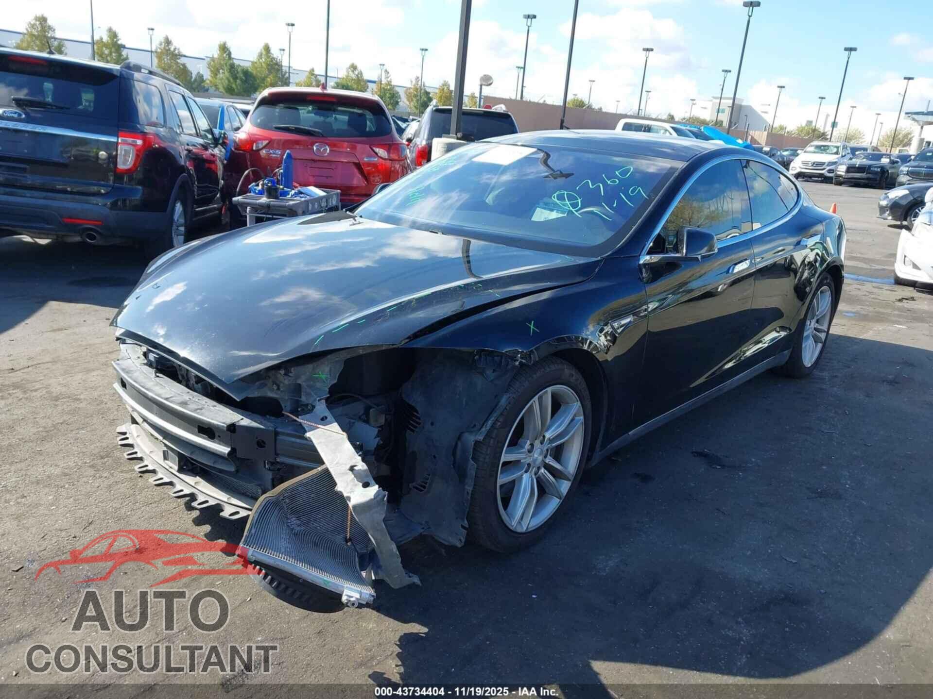 TESLA MODEL S 2016 - 5YJSA1E11GF126473