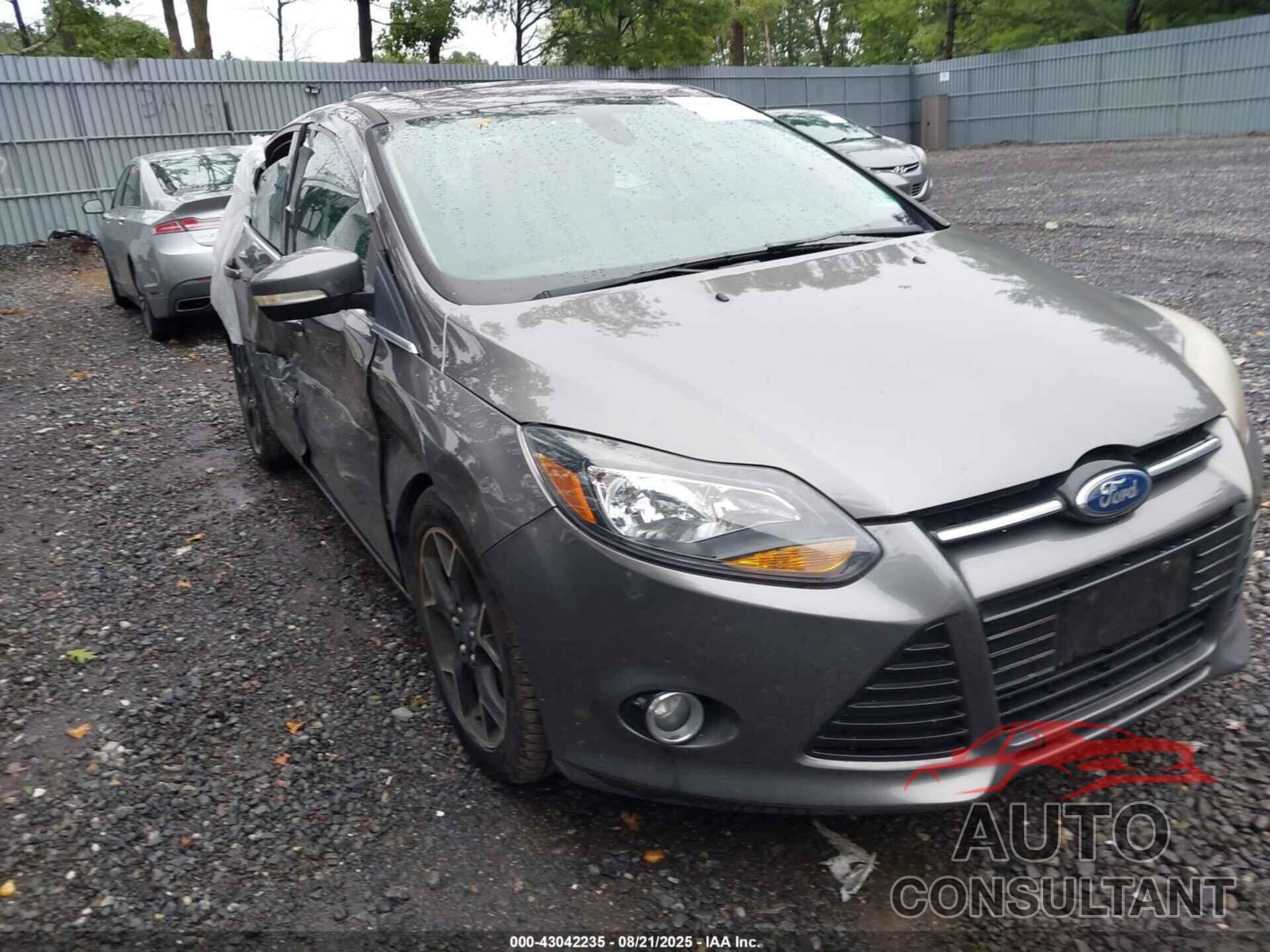 FORD FOCUS 2012 - 1FAHP3J27CL419228