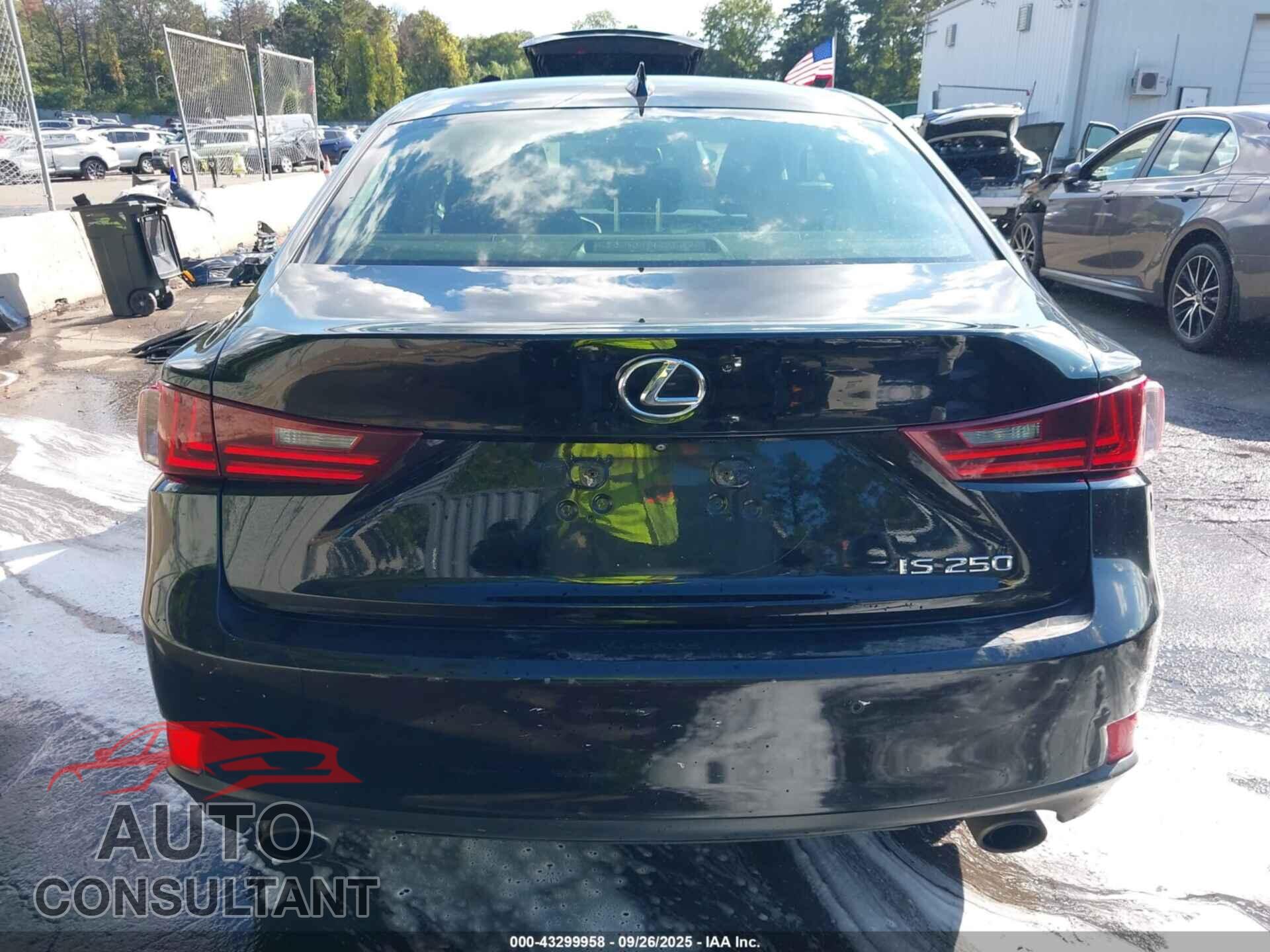 LEXUS IS 250 2015 - JTHBF1D26F5068595