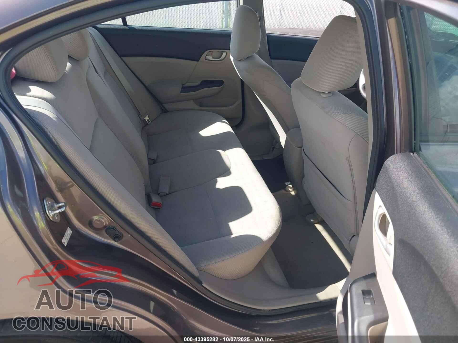 HONDA CIVIC 2012 - 2HGFB2F57CH578049