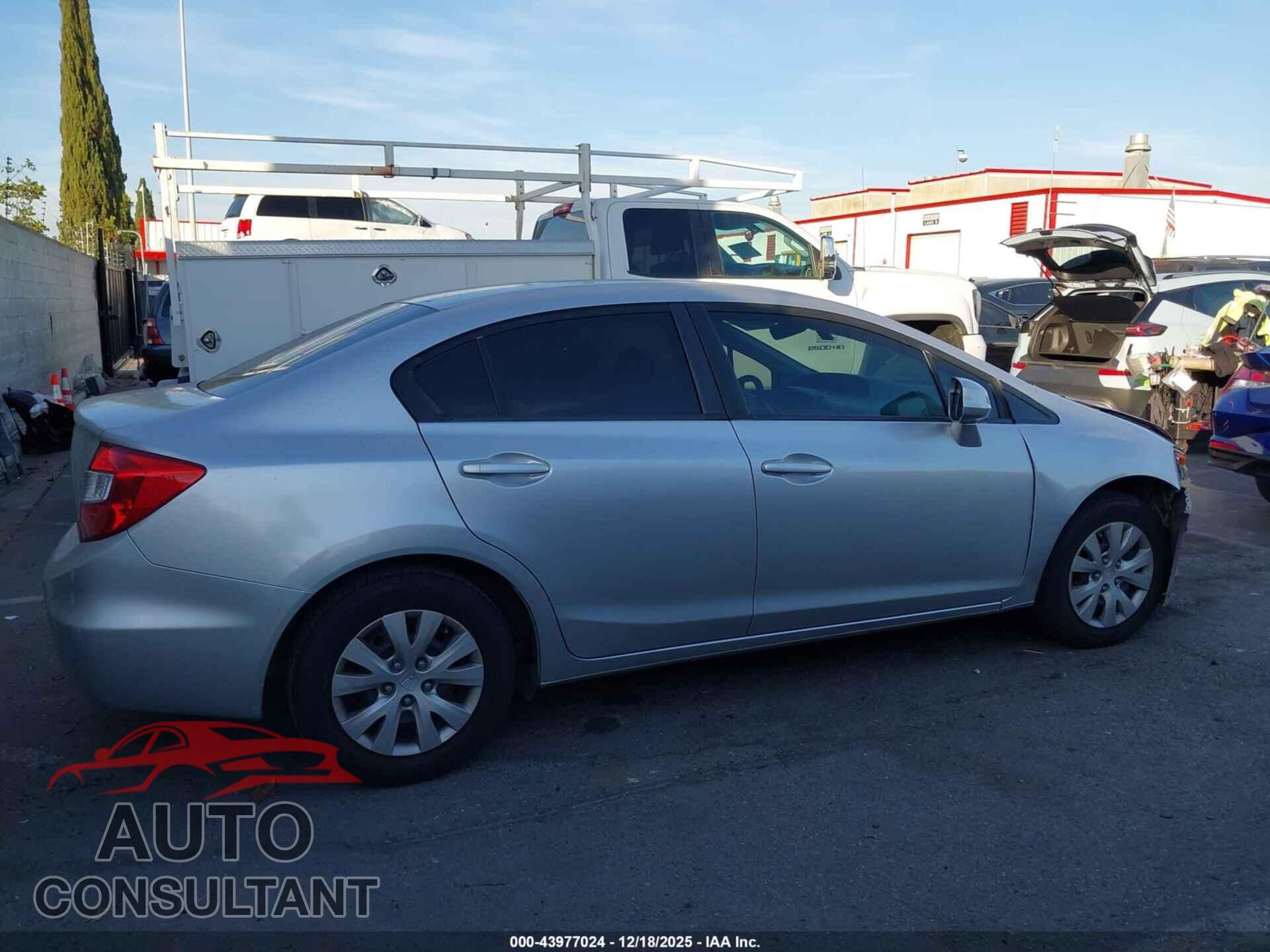 HONDA CIVIC 2012 - 2HGFB2F51CH306631