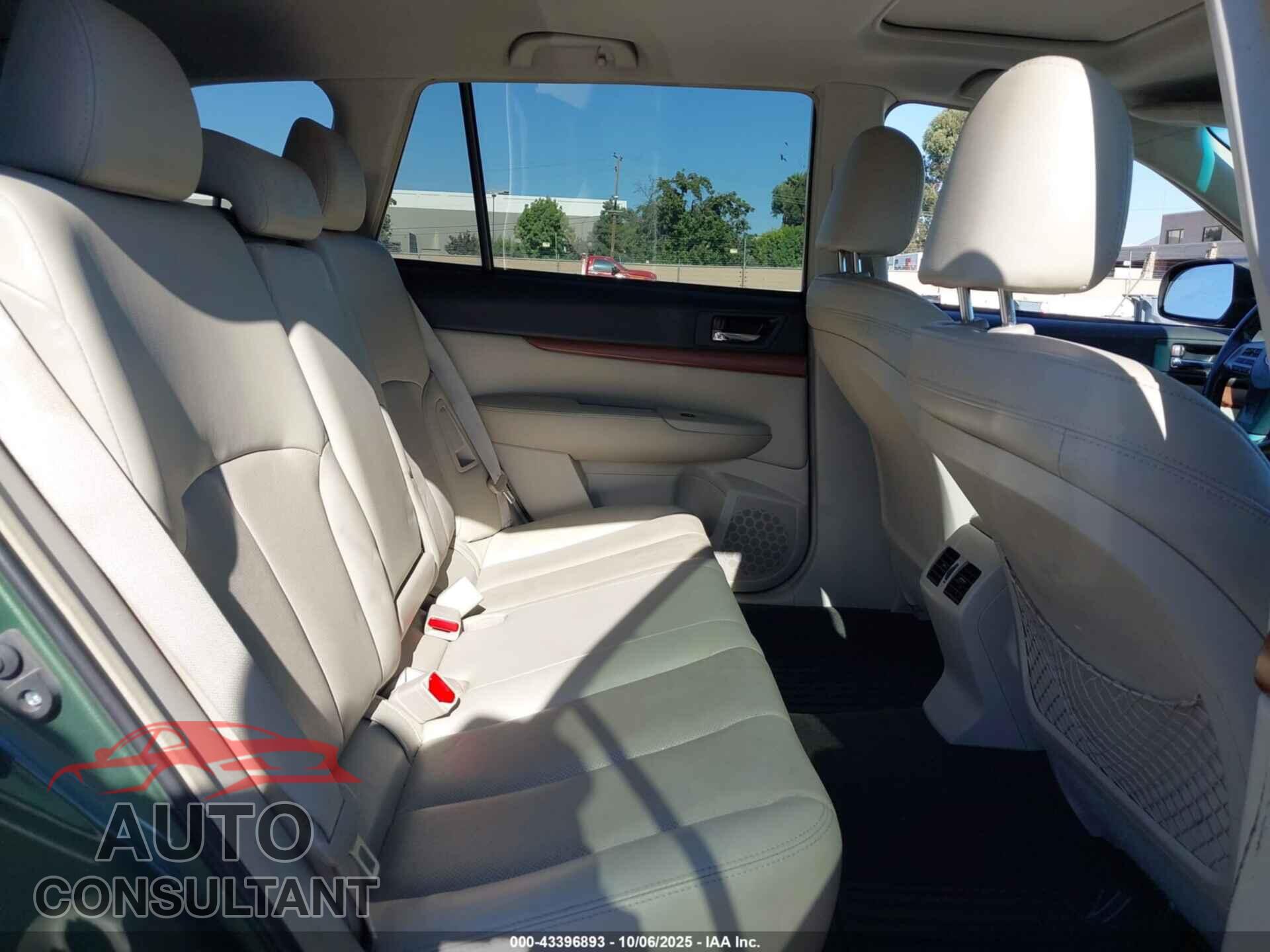 SUBARU OUTBACK 2013 - 4S4BRBPC4D3213012