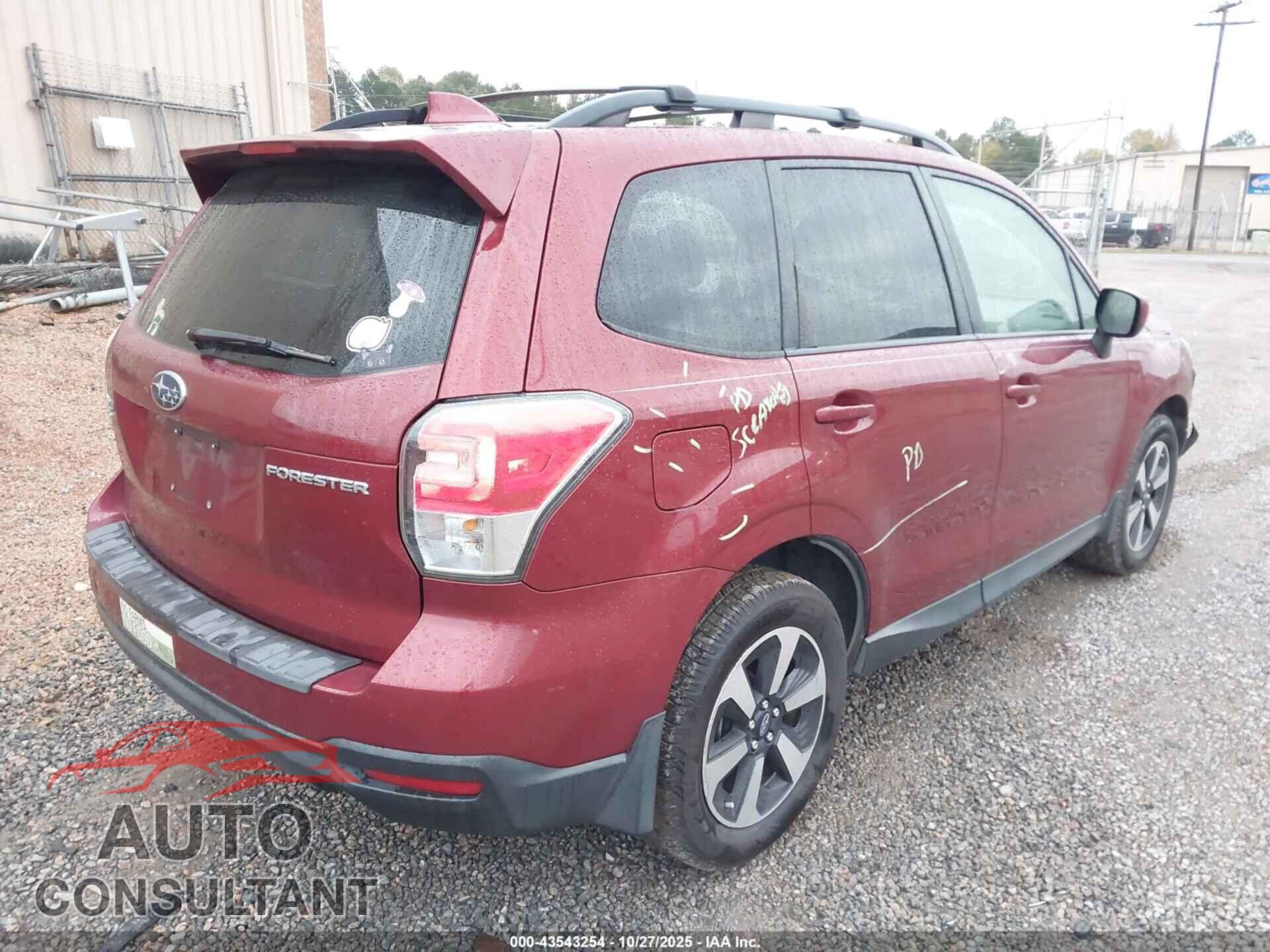 SUBARU FORESTER 2018 - JF2SJAEC2JH523071