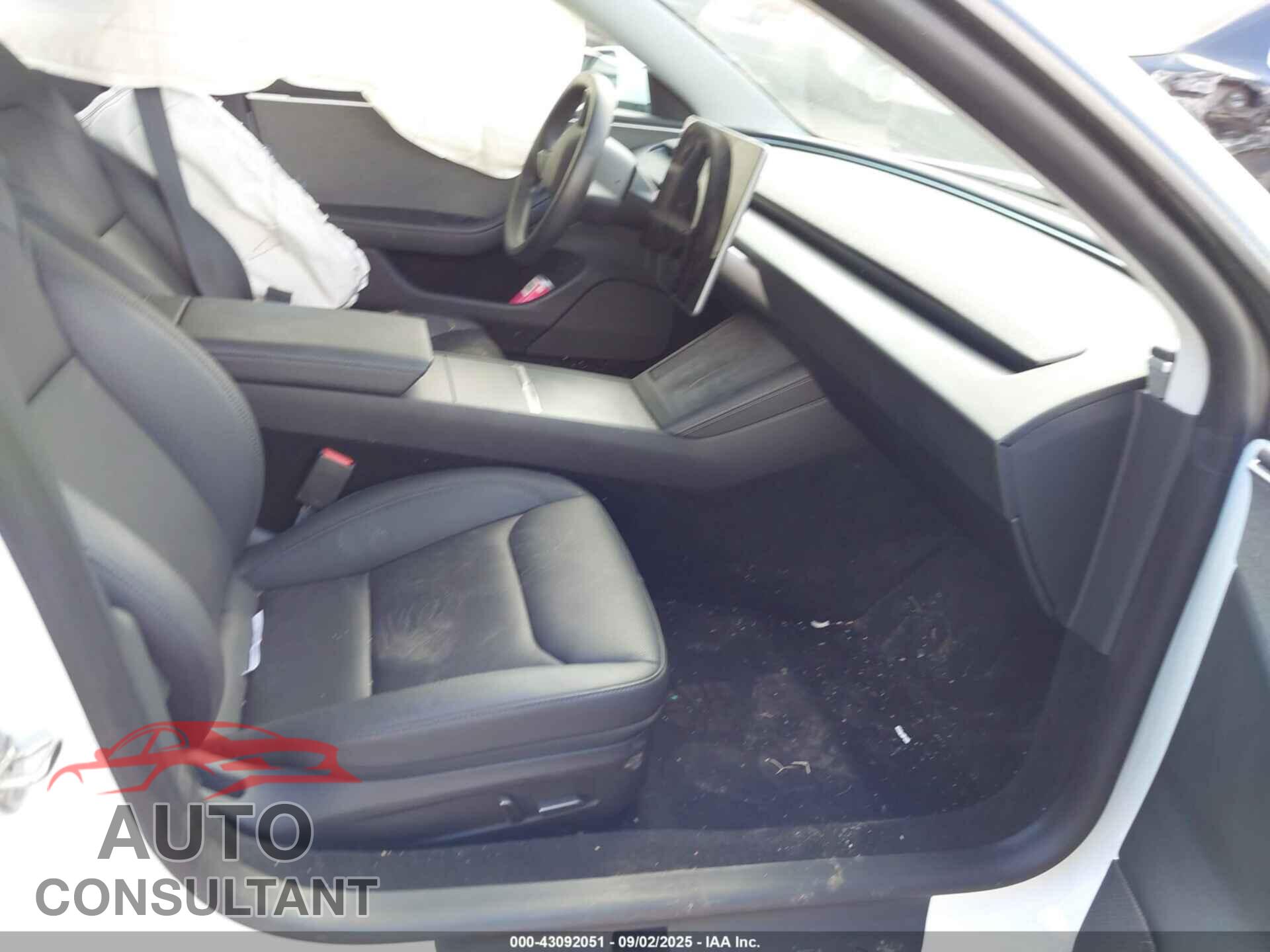 TESLA MODEL 3 2024 - 5YJ3E1EA9RF758861