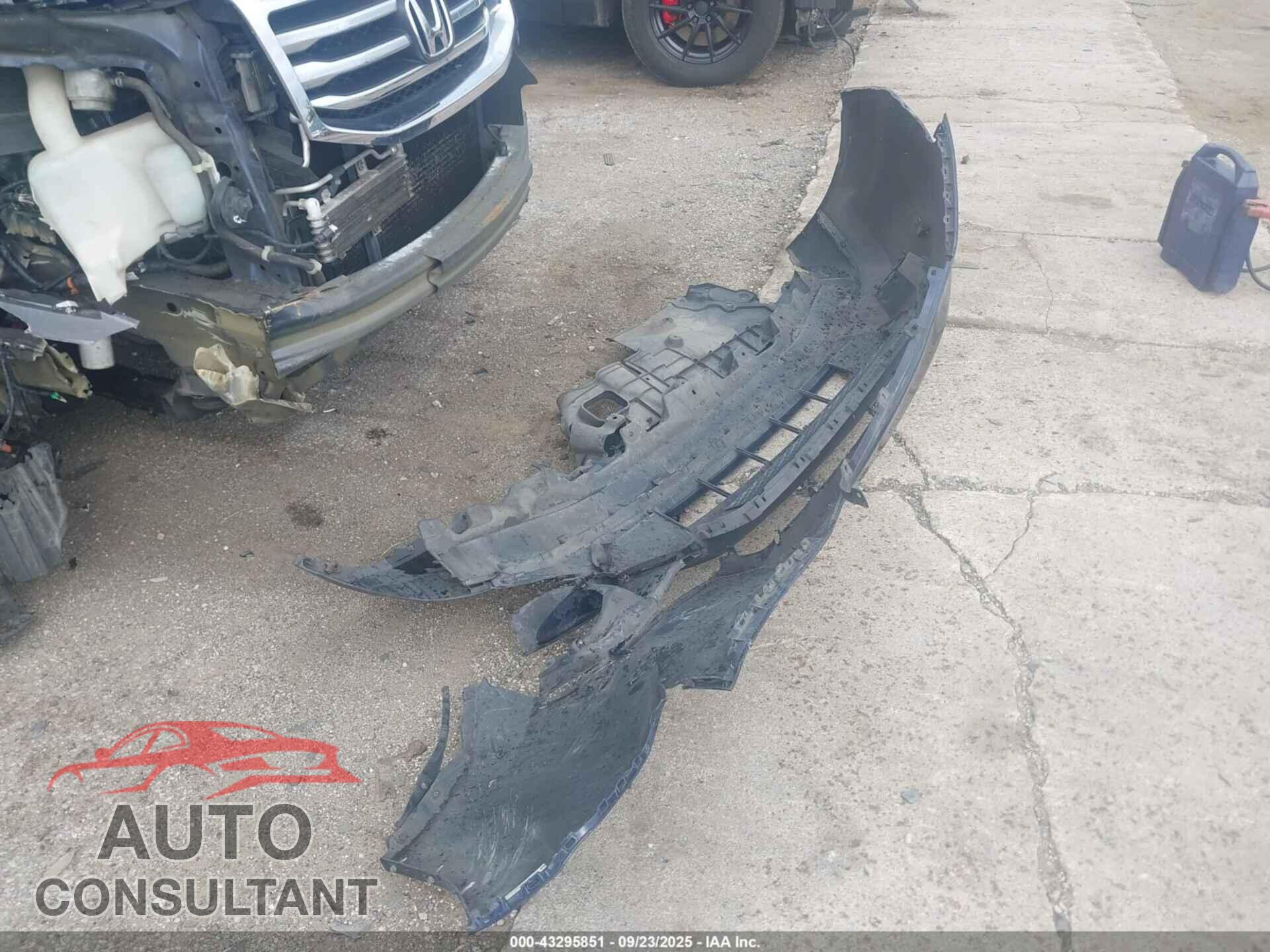 HONDA PILOT 2013 - 5FNYF4H92DB063068