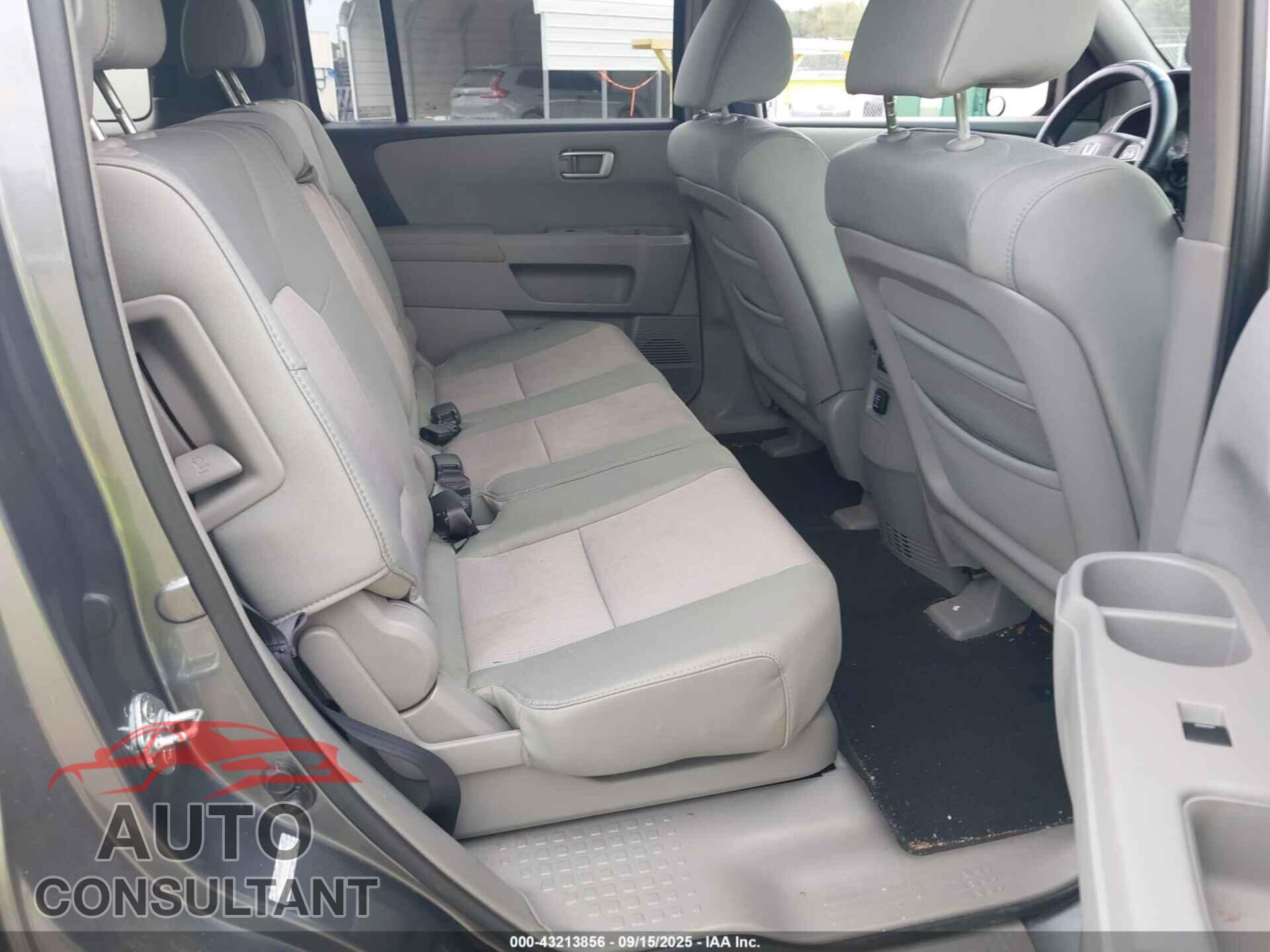 HONDA PILOT 2009 - 5FNYF48479B045192