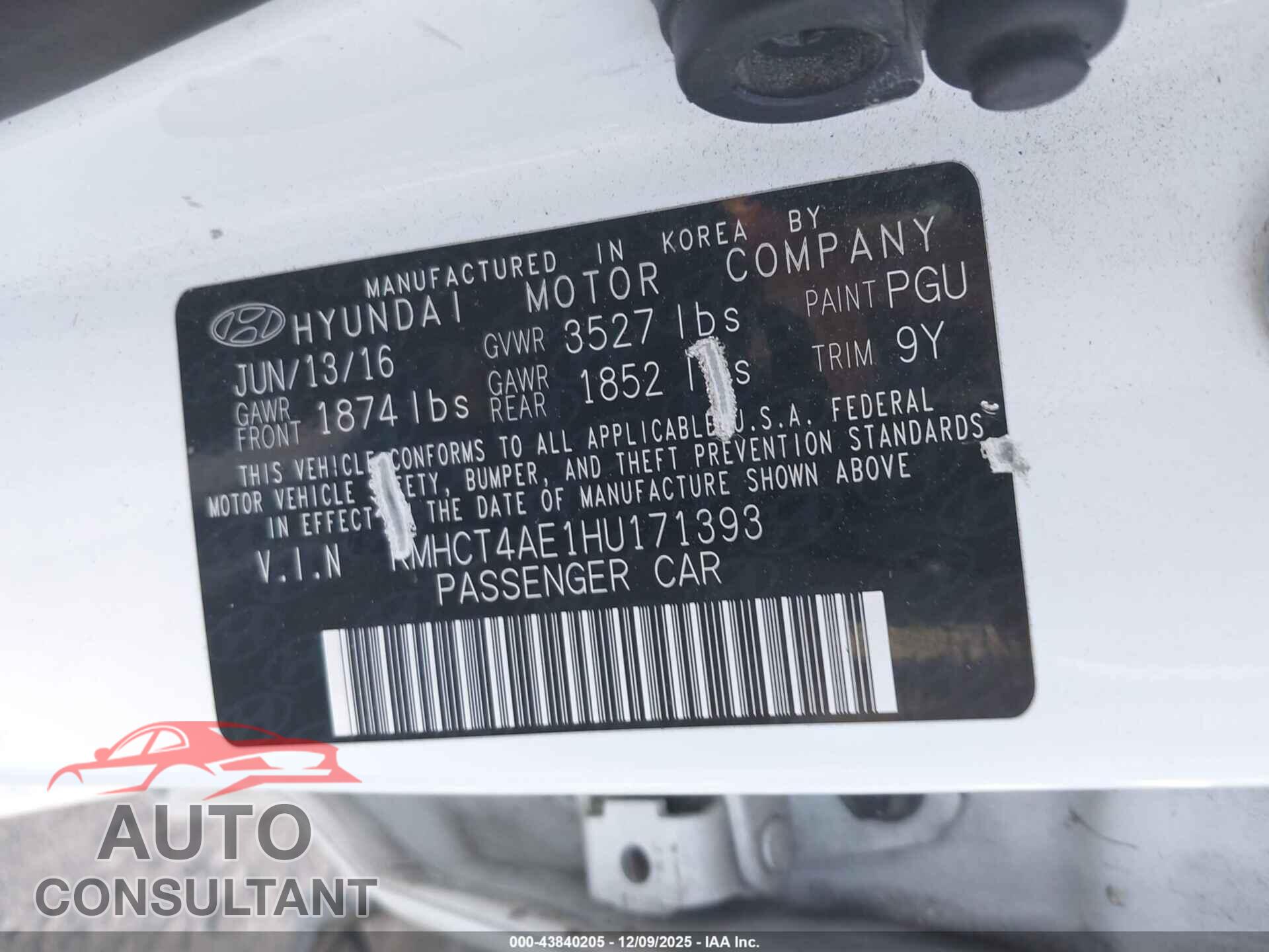 HYUNDAI ACCENT 2017 - KMHCT4AE1HU171393