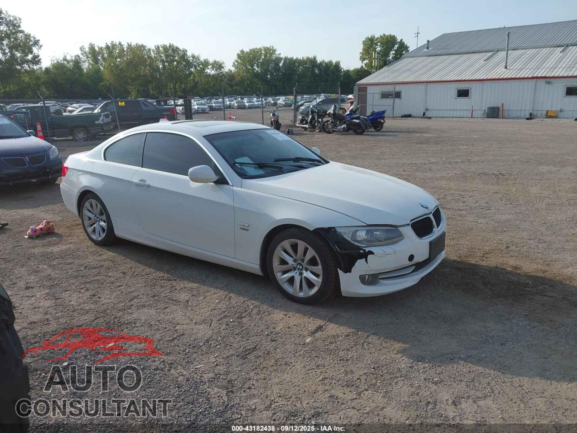 BMW 328I 2011 - WBAKF5C55BE656032