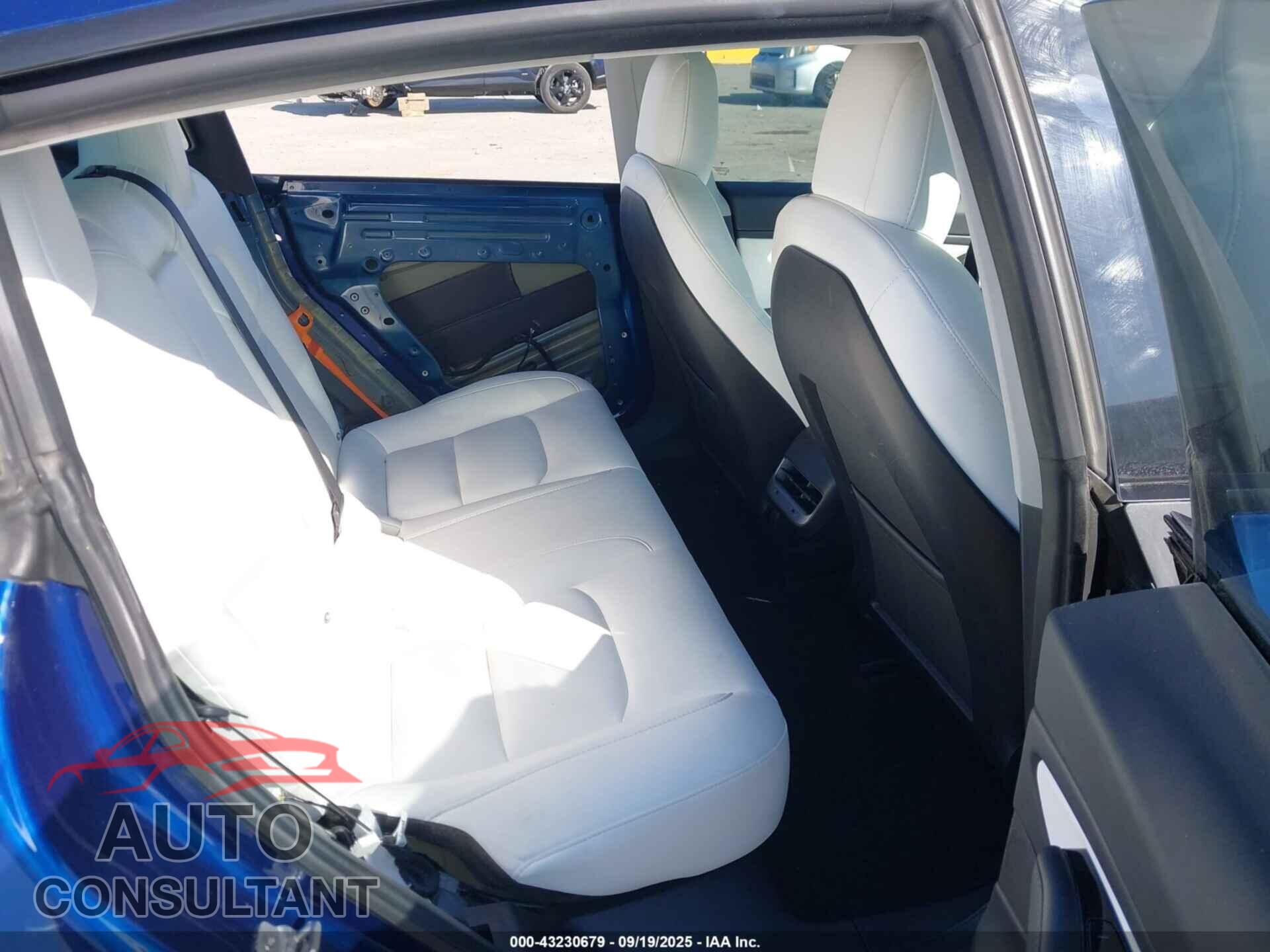 TESLA MODEL 3 2018 - 5YJ3E1EA1JF155925