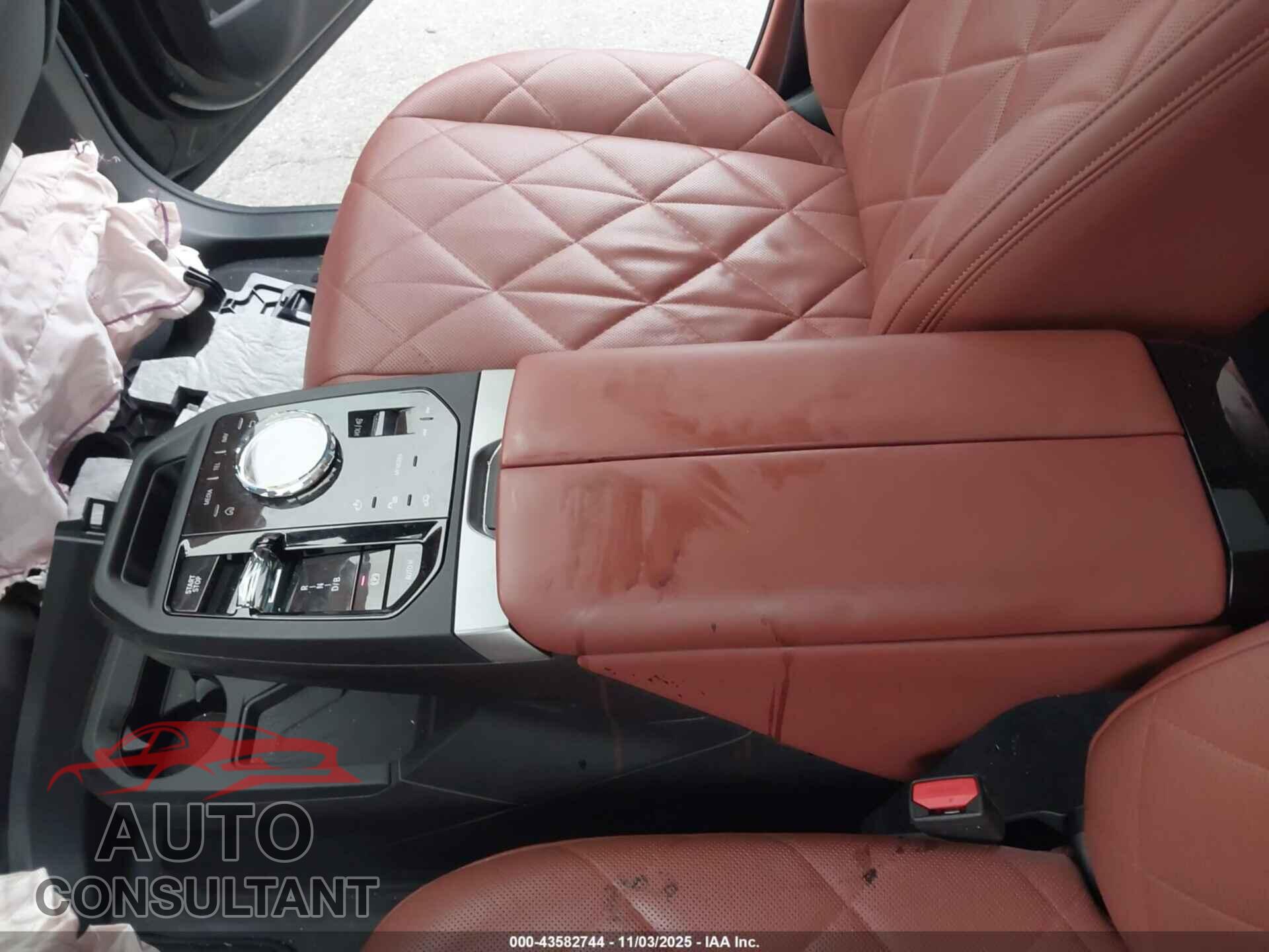 BMW IX 2025 - WB533CF06SCS53401
