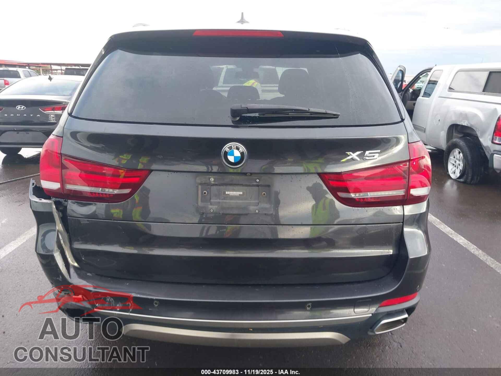 BMW X5 2018 - 5UXKR0C53J0X92425