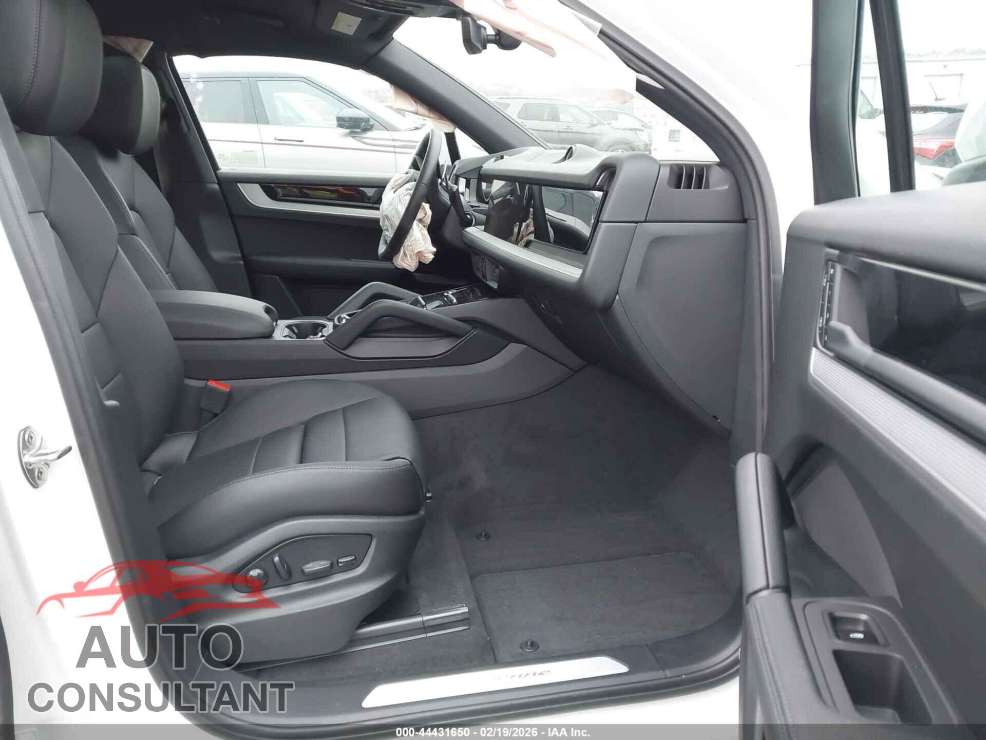 PORSCHE CAYENNE 2024 - WP1AA2AY6RDA14622