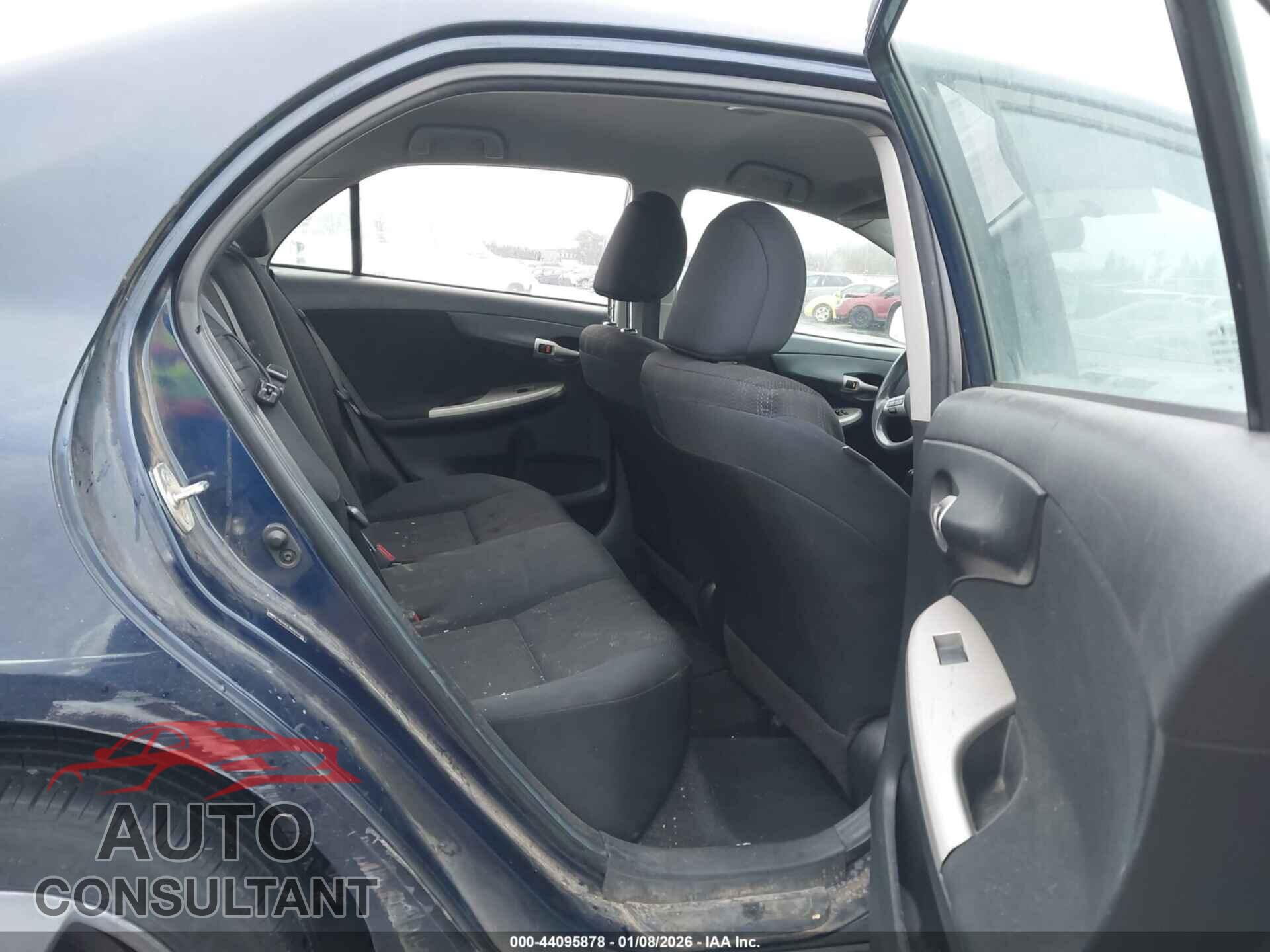 TOYOTA COROLLA 2011 - 2T1BU4EE3BC624425