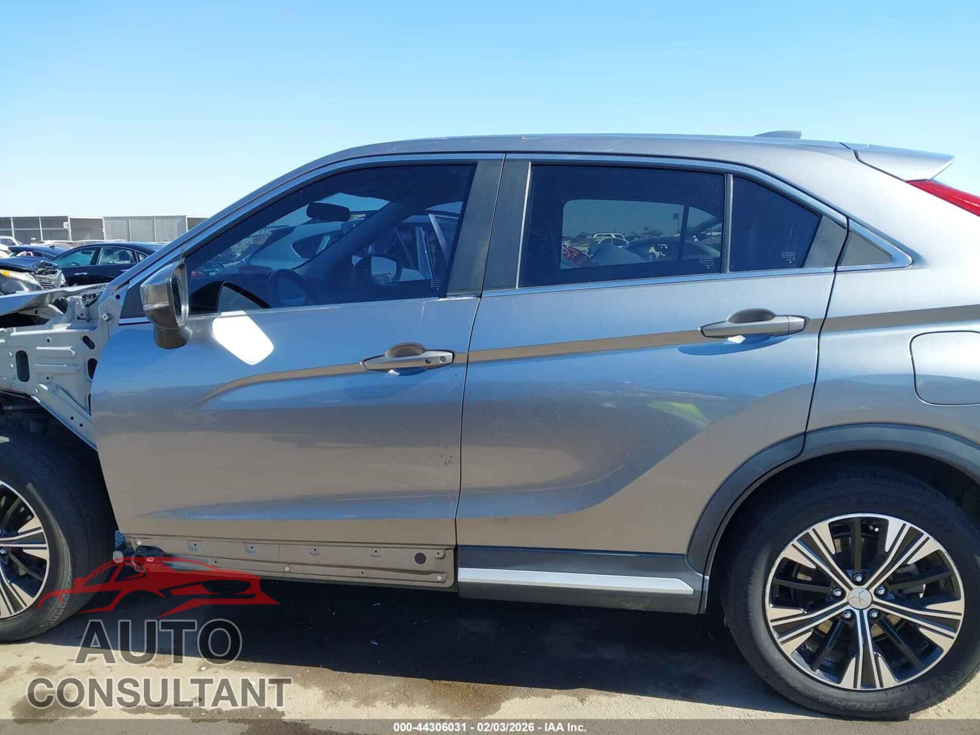 MITSUBISHI ECLIPSE CROSS 2018 - JA4AT5AA8JZ041323