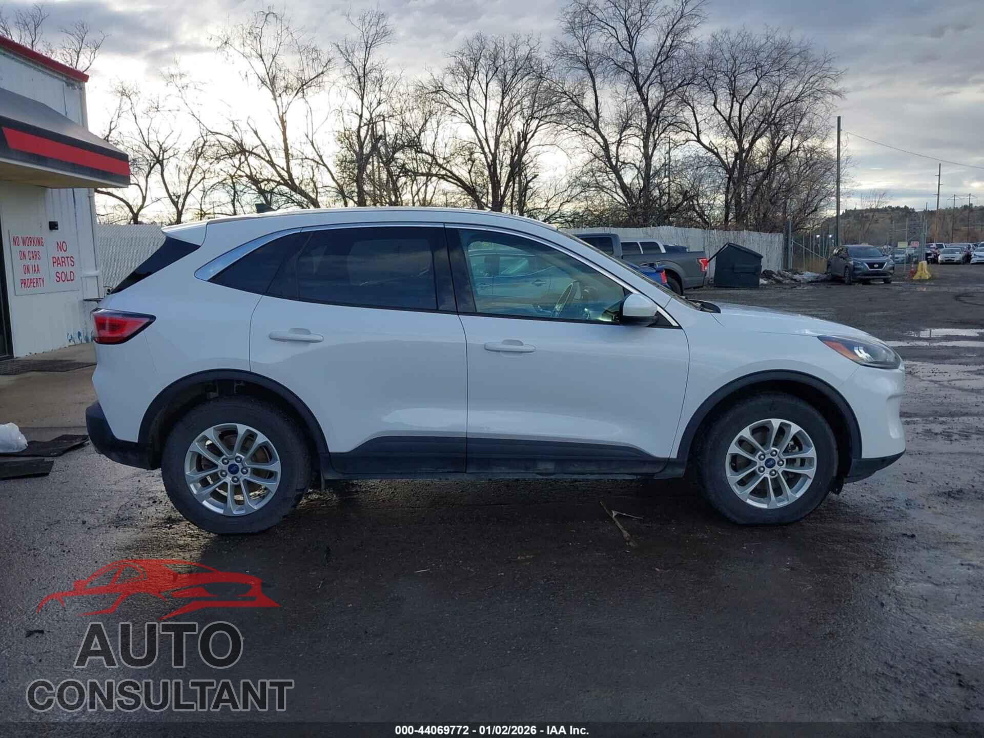 FORD ESCAPE 2020 - 1FMCU9G65LUA37005