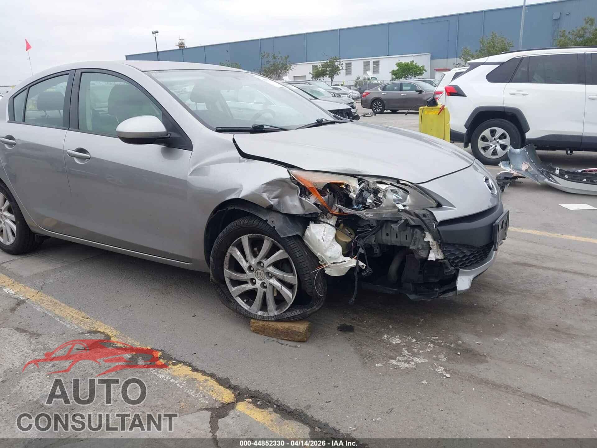 MAZDA MAZDA3 2012 - JM1BL1V87C1548046