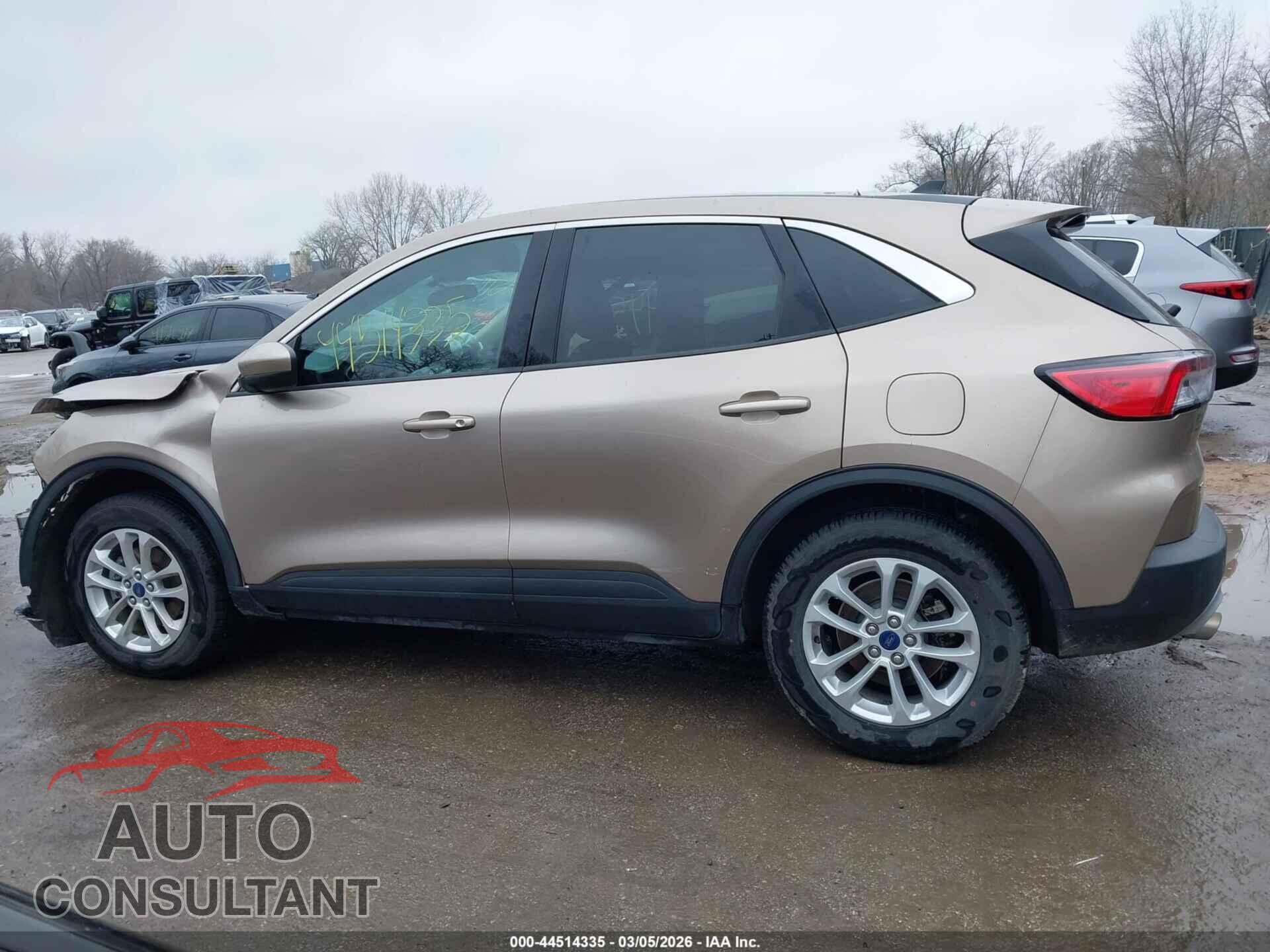 FORD ESCAPE 2020 - 1FMCU9G64LUA15657
