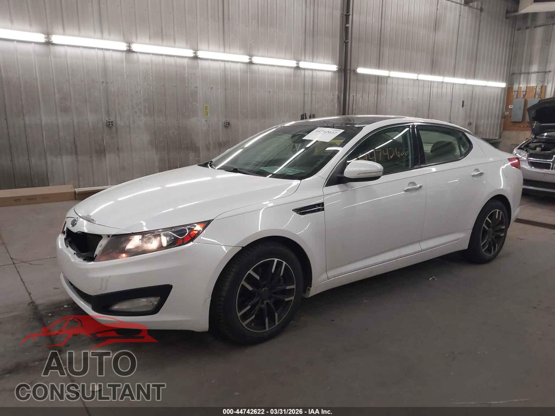 KIA OPTIMA 2011 - KNAGN4A63B5145448