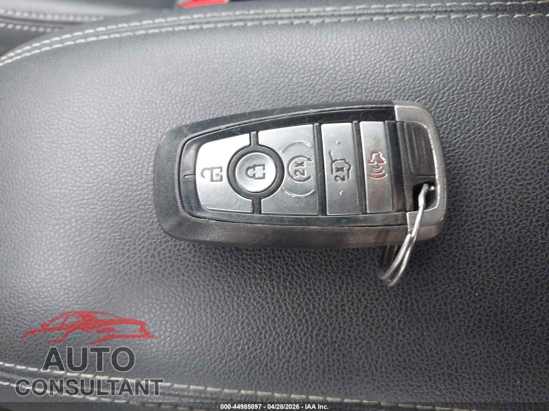 FORD ESCAPE 2020 - 1FMCU0H60LUA06836