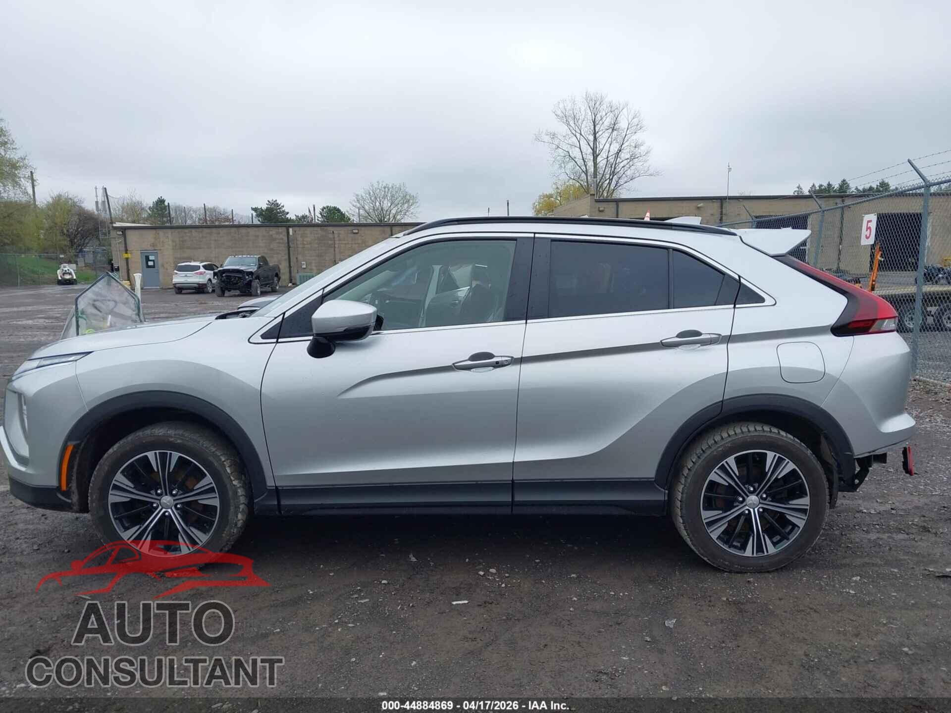 MITSUBISHI ECLIPSE CROSS 2022 - JA4ATWAA9NZ000811
