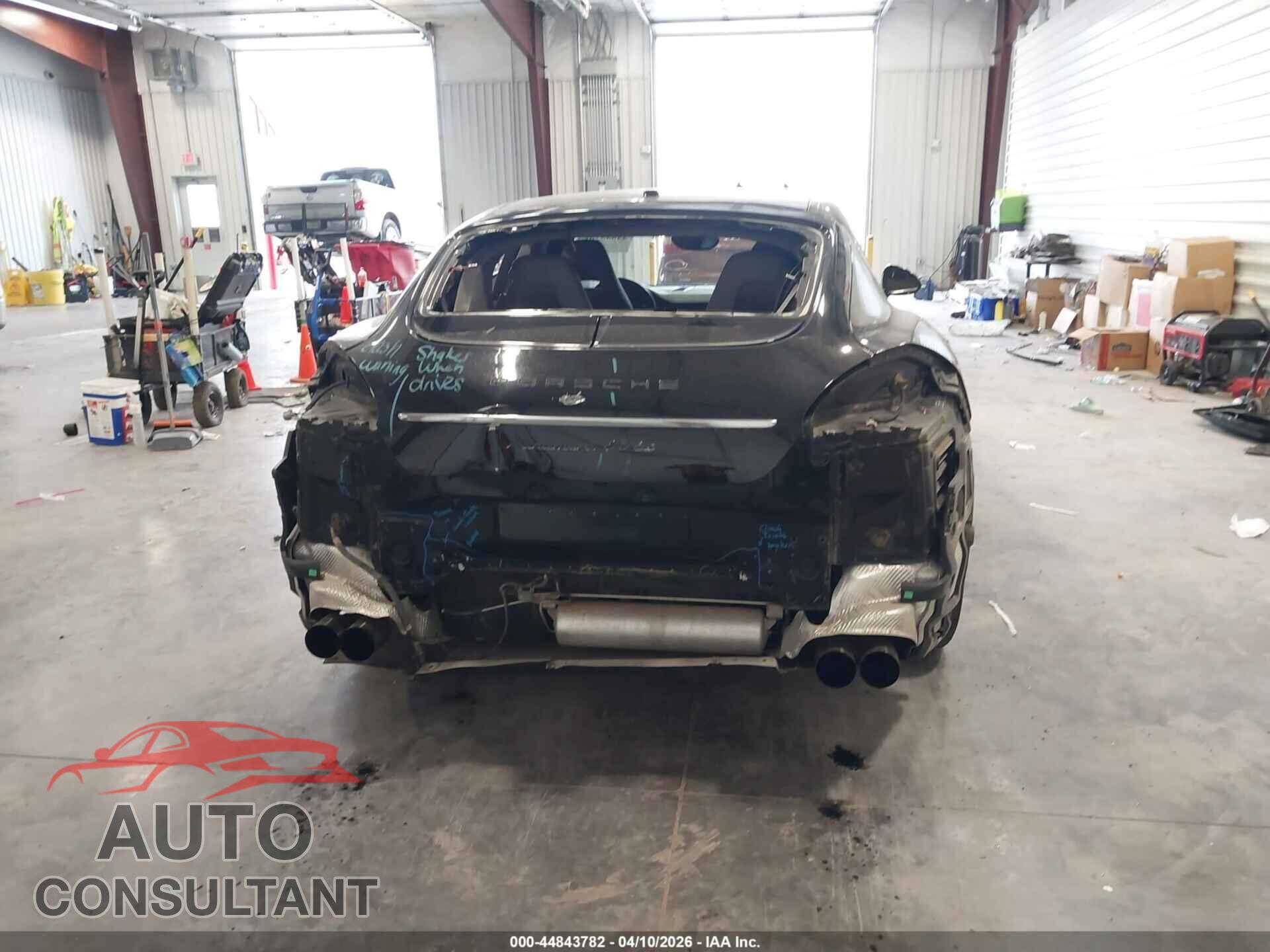 PORSCHE PANAMERA 2011 - WP0AC2A76BL090078