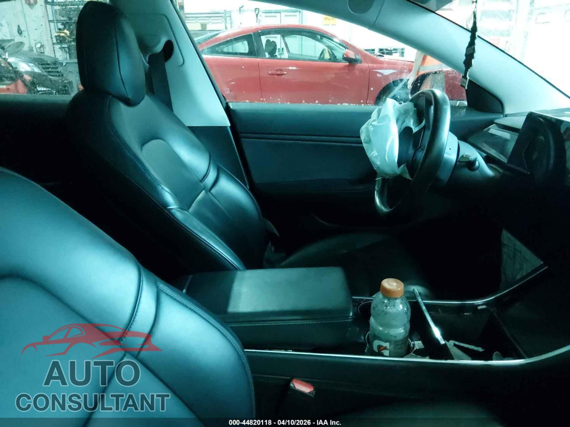 TESLA MODEL 3 2018 - 5YJ3E1EA7JF015491