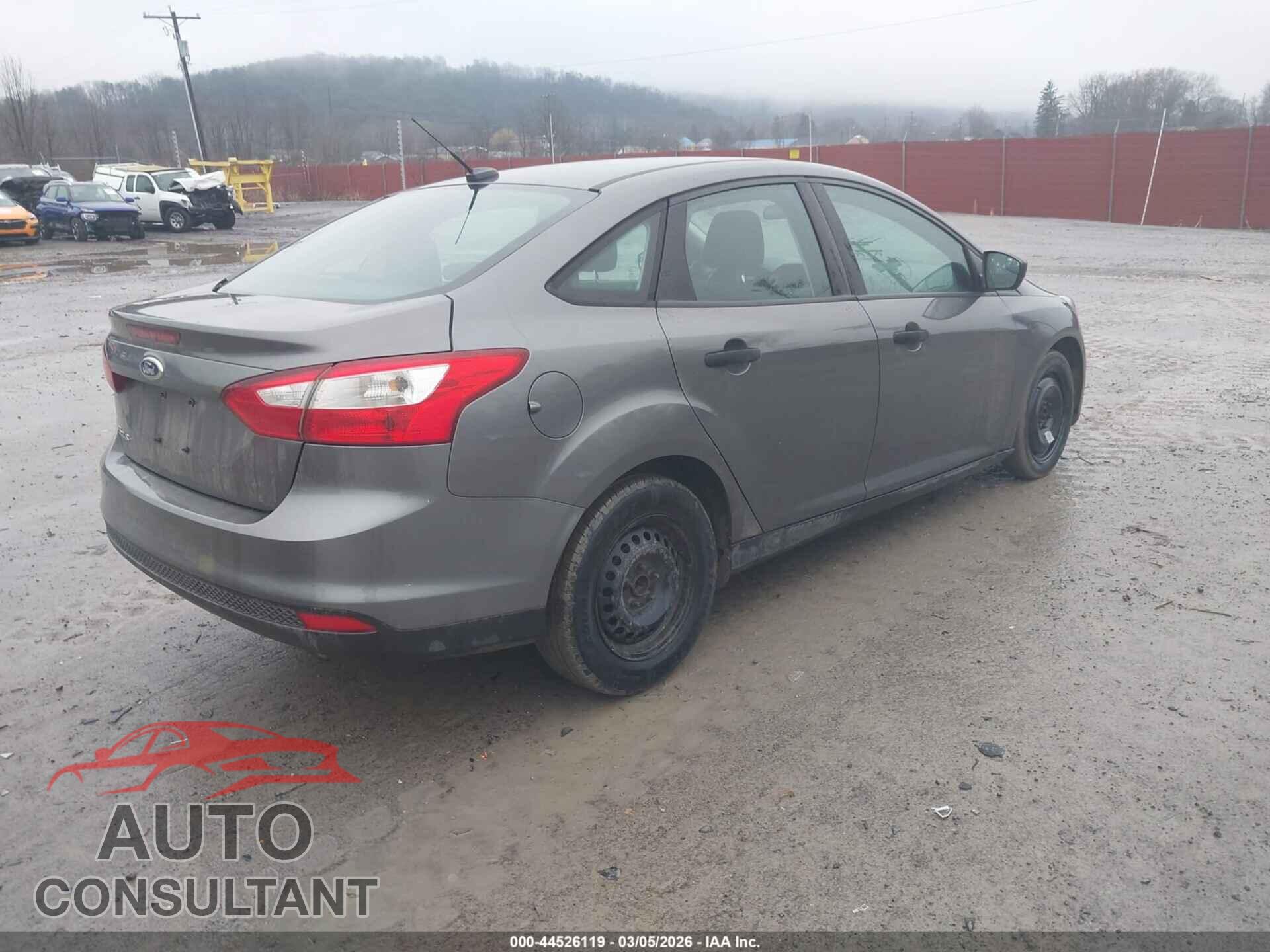 FORD FOCUS 2013 - 1FADP3E22DL249595