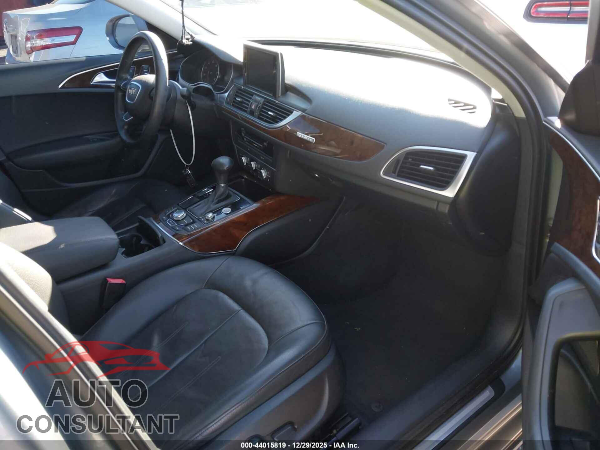 AUDI A6 2013 - WAUGFAFC0DN141239