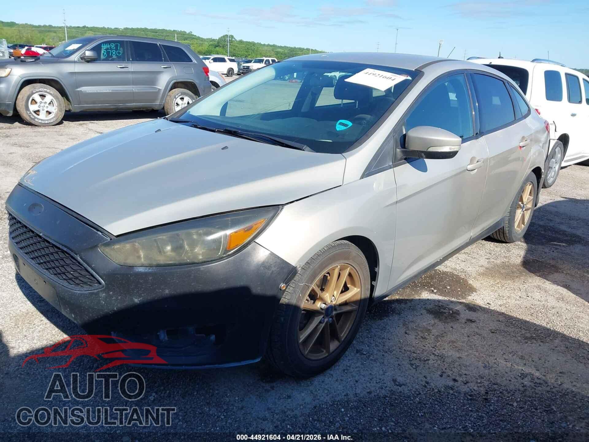 FORD FOCUS 2016 - 1FADP3F22GL387298