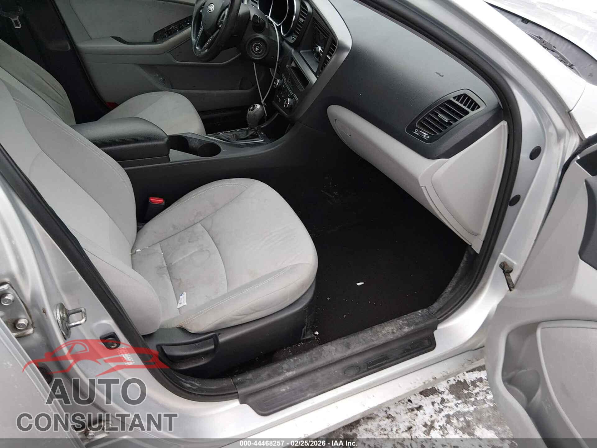 KIA OPTIMA 2012 - KNAGM4A79C5296470