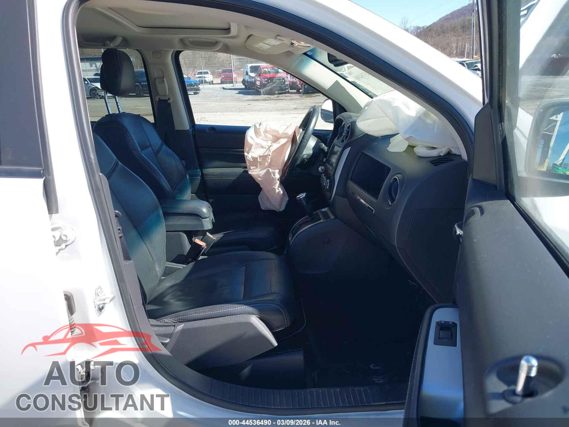 JEEP COMPASS 2017 - 1C4NJDEB1HD108460