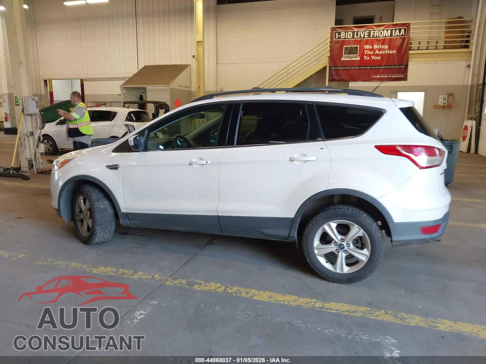 FORD ESCAPE 2013 - 1FMCU9G91DUD01915