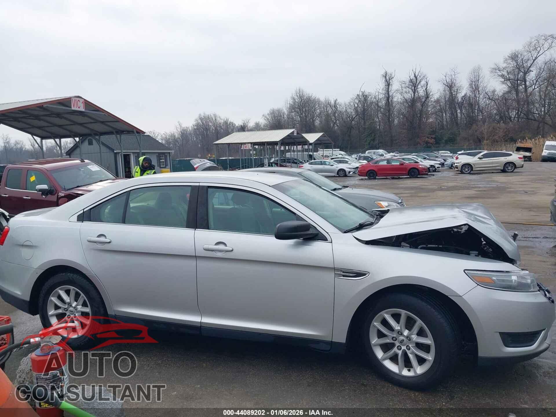 FORD TAURUS 2013 - 1FAHP2D86DG235564