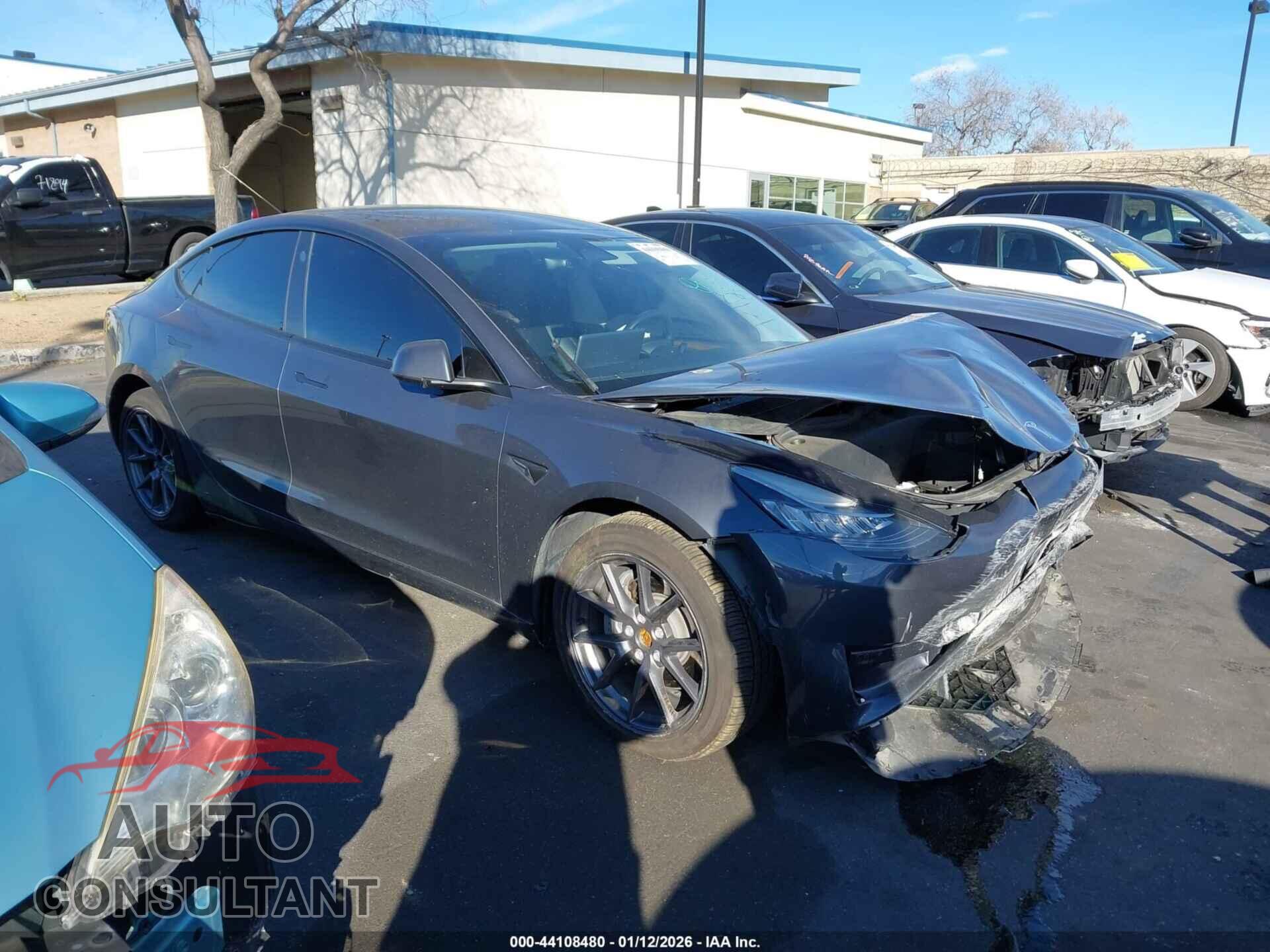 TESLA MODEL 3 2022 - 5YJ3E1EB8NF240551