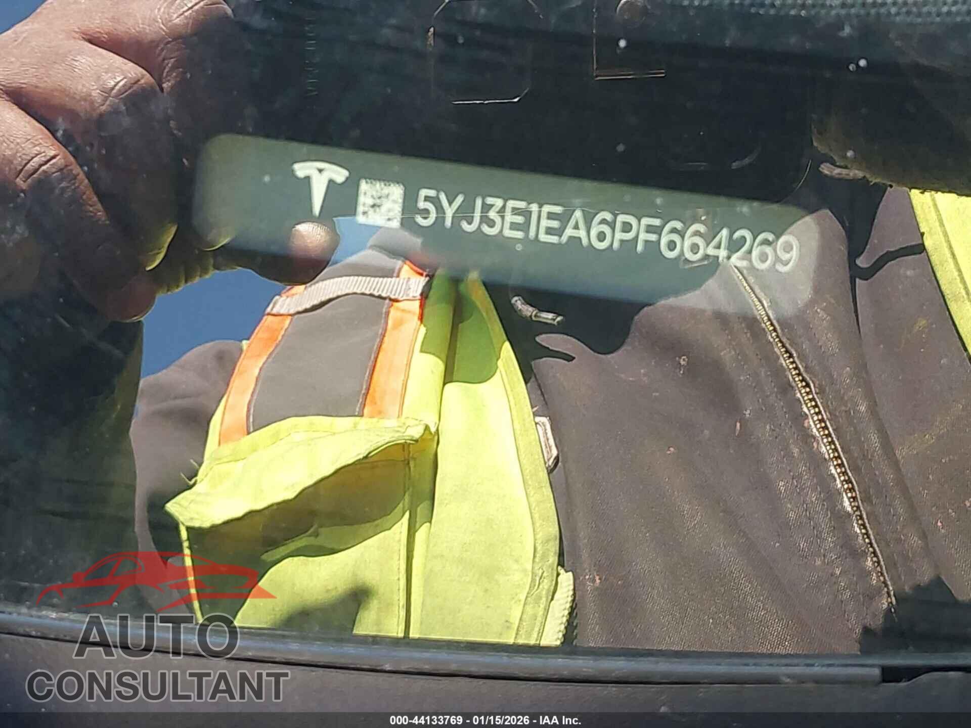 TESLA MODEL 3 2023 - 5YJ3E1EA6PF664269