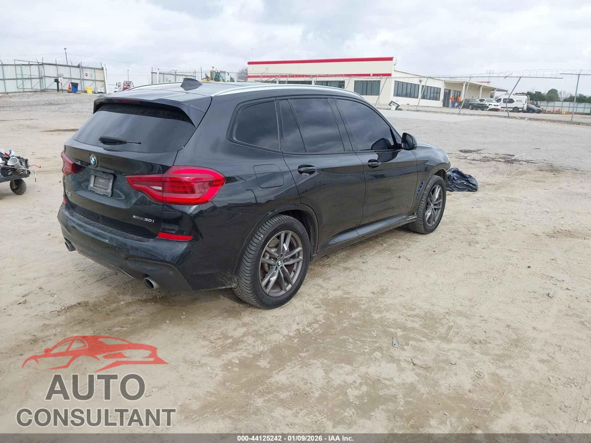 BMW X3 2019 - 5UXTR9C54KLR04724