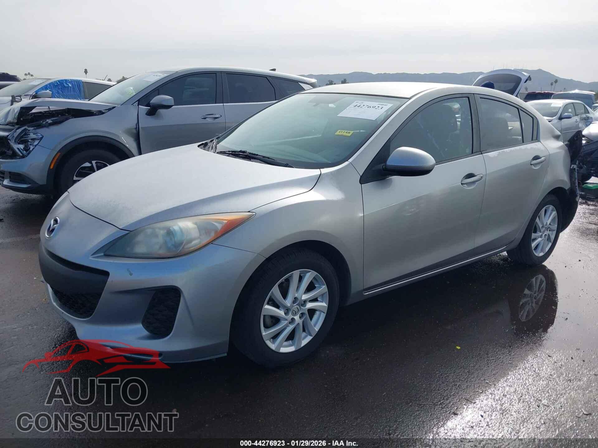 MAZDA MAZDA3 2012 - JM1BL1V85C1674633