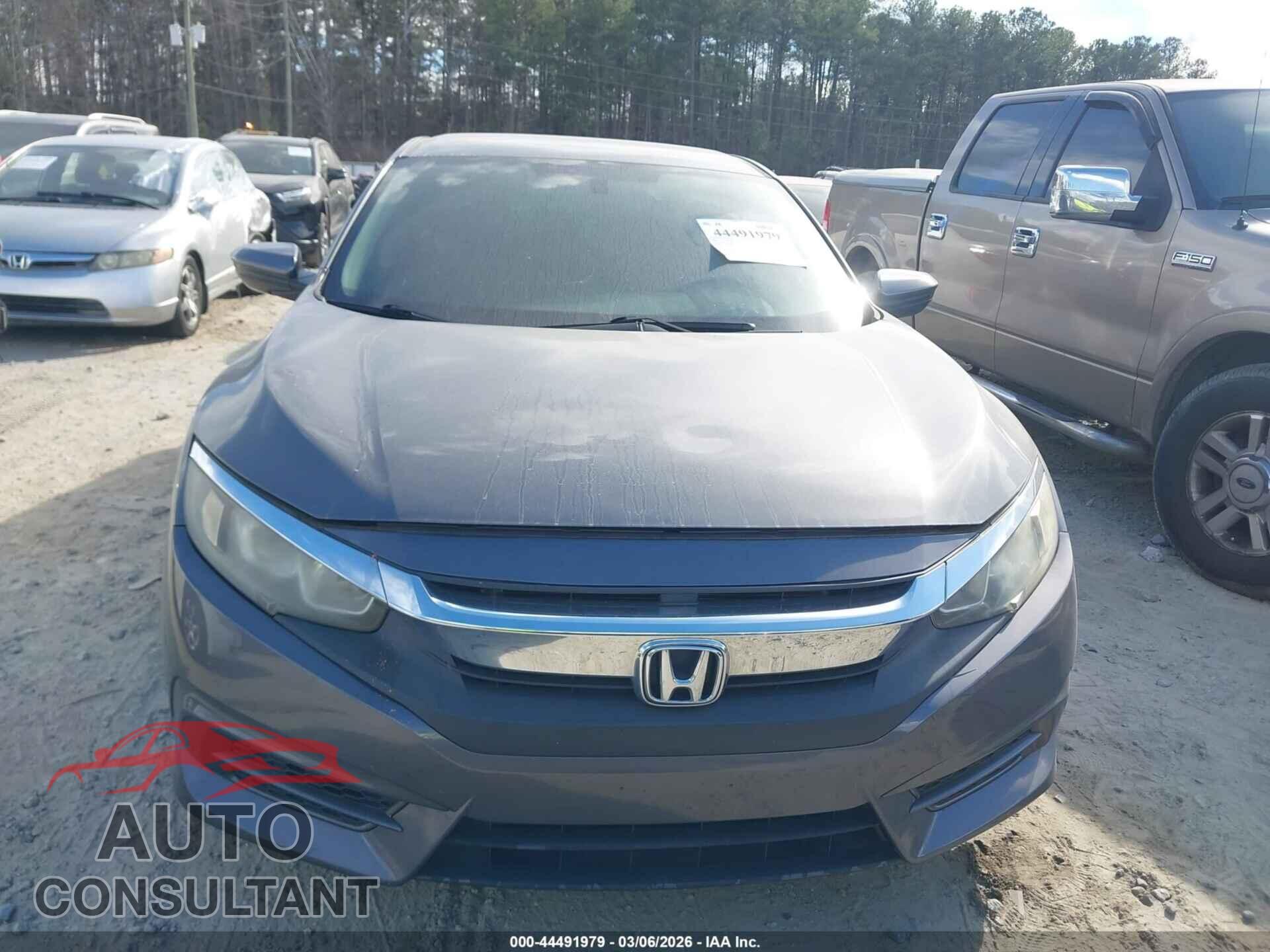 HONDA CIVIC 2018 - 19XFC2F55JE005087