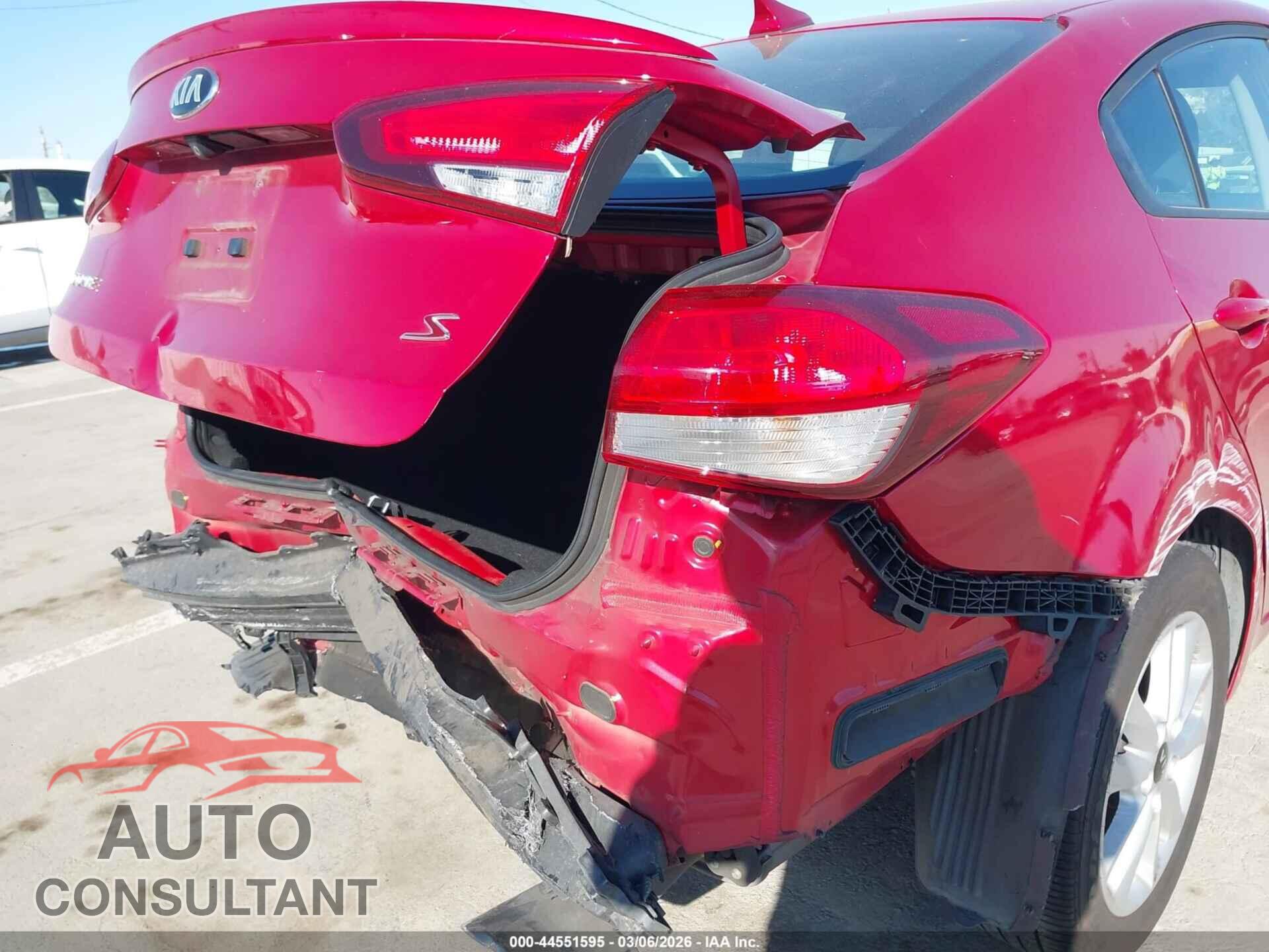 KIA FORTE 2017 - 3KPFL4A74HE048768