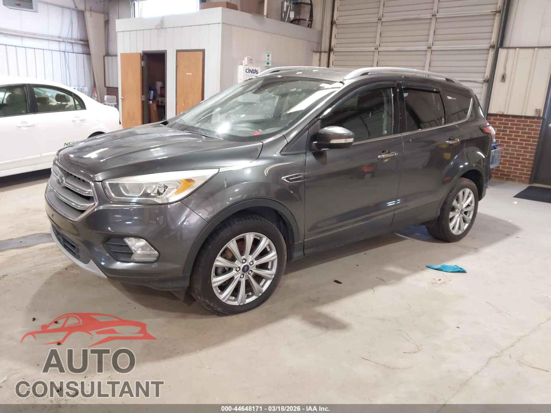 FORD ESCAPE 2017 - 1FMCU9JD0HUC76928