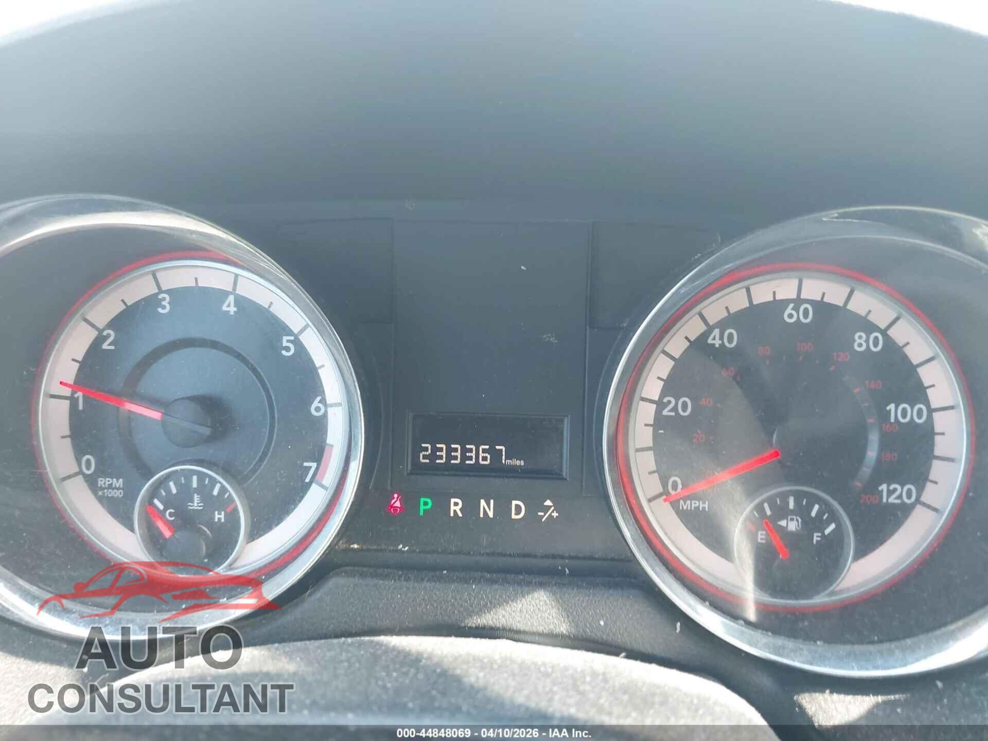 DODGE GRAND CARAVAN 2015 - 2C4RDGBG4FR511112