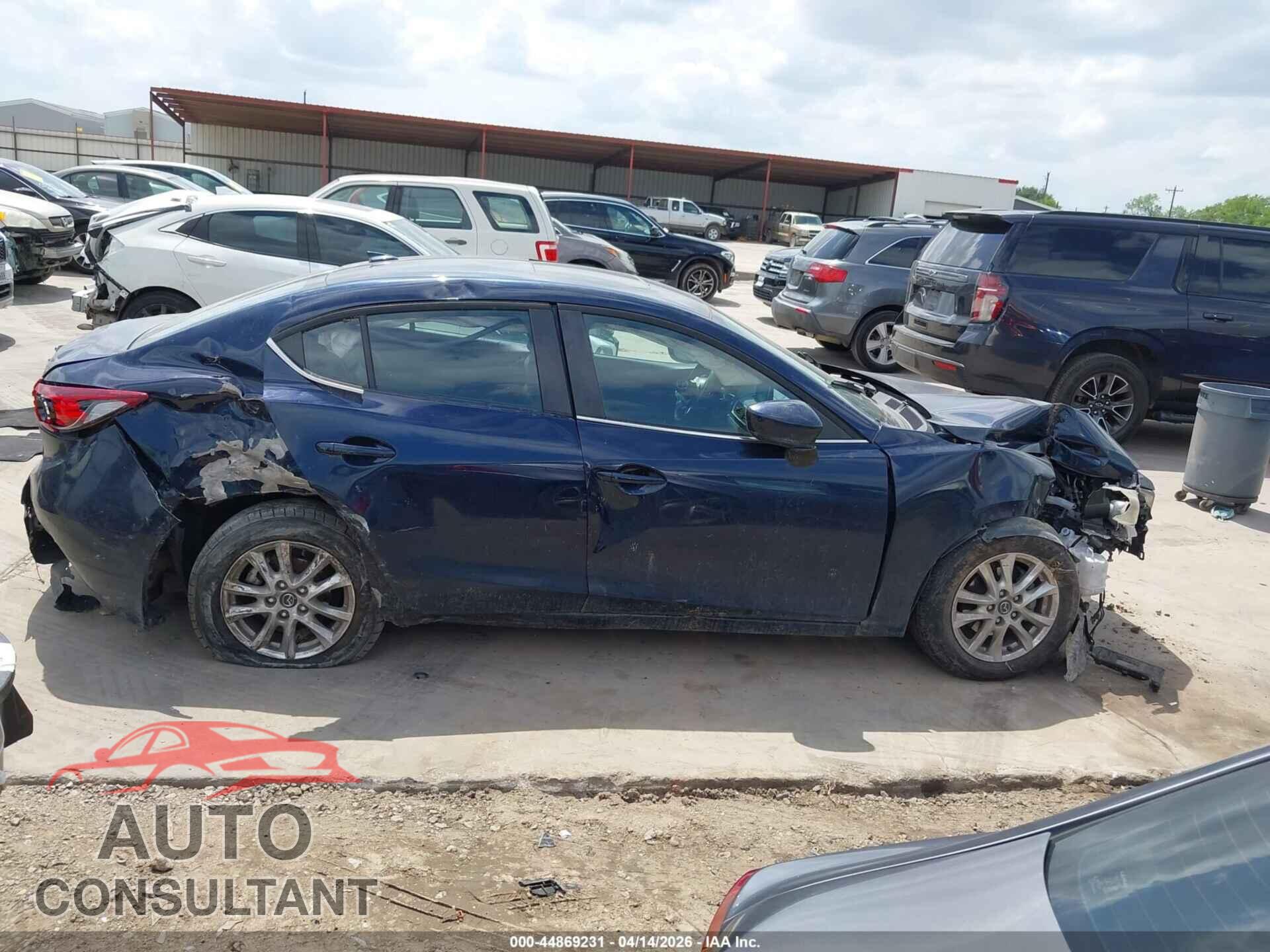 MAZDA MAZDA3 2014 - JM1BM1W77E1188976