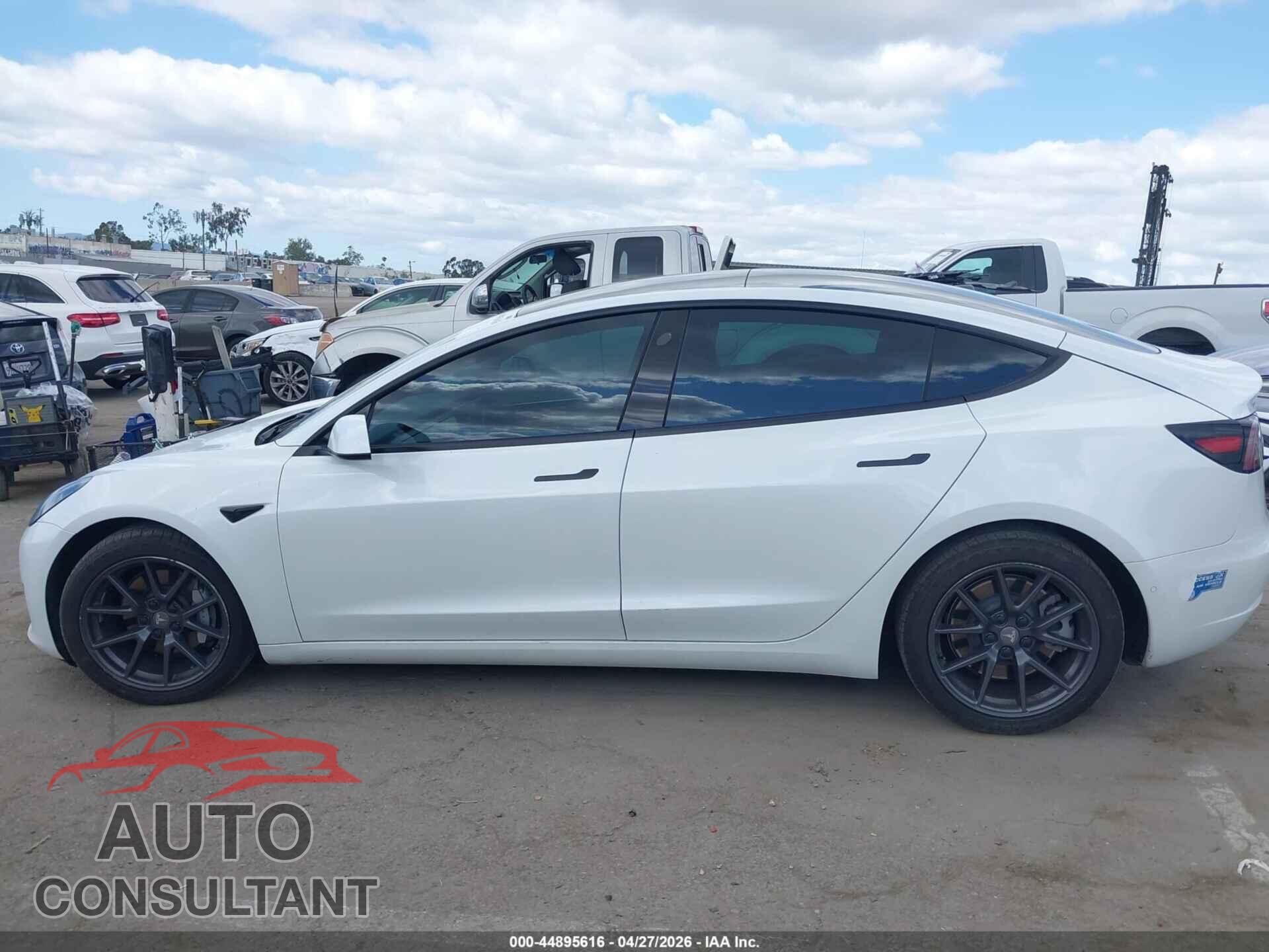 TESLA MODEL 3 2021 - 5YJ3E1EB0MF002482