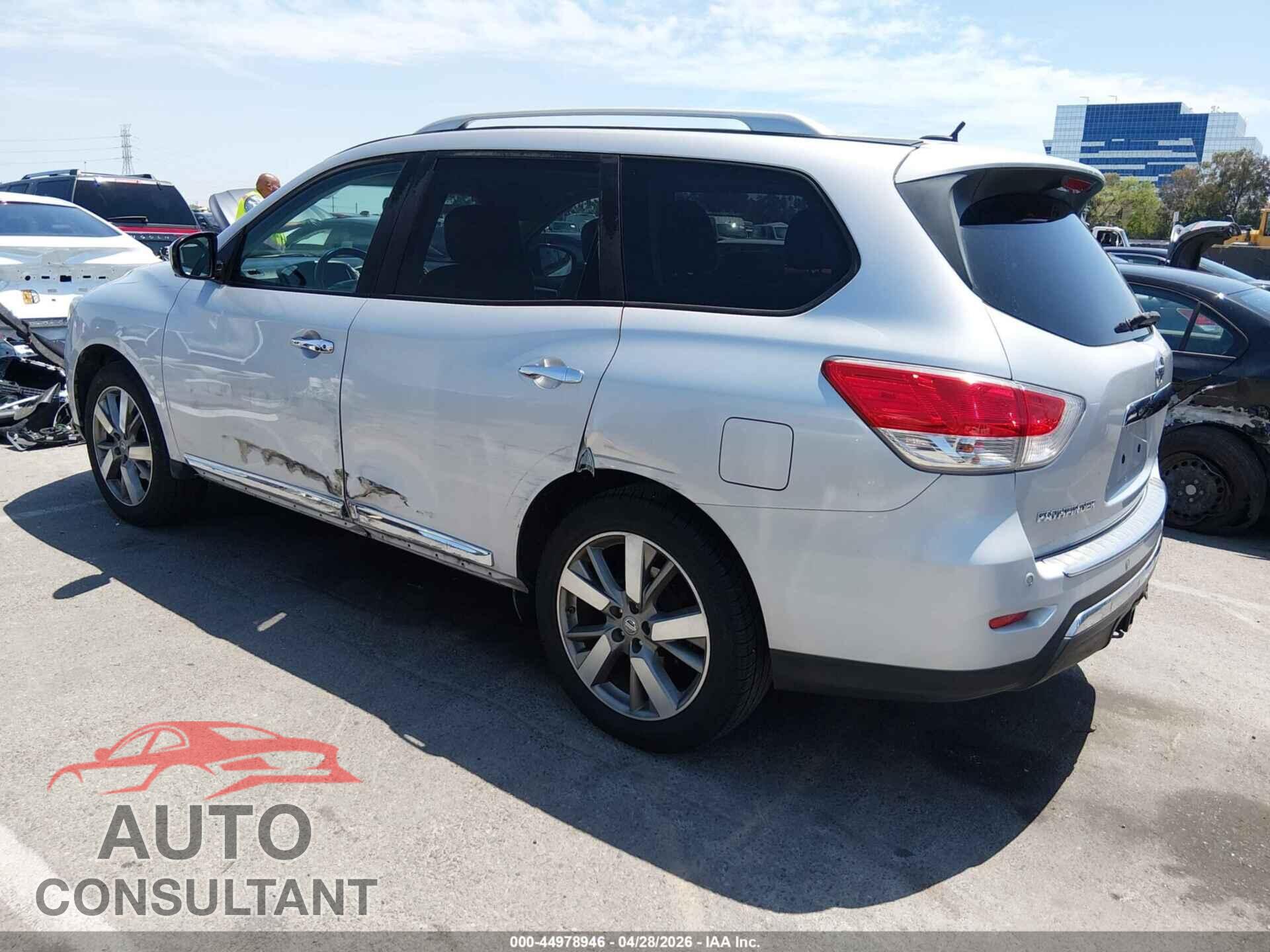 NISSAN PATHFINDER 2013 - 5N1AR2MN7DC633512