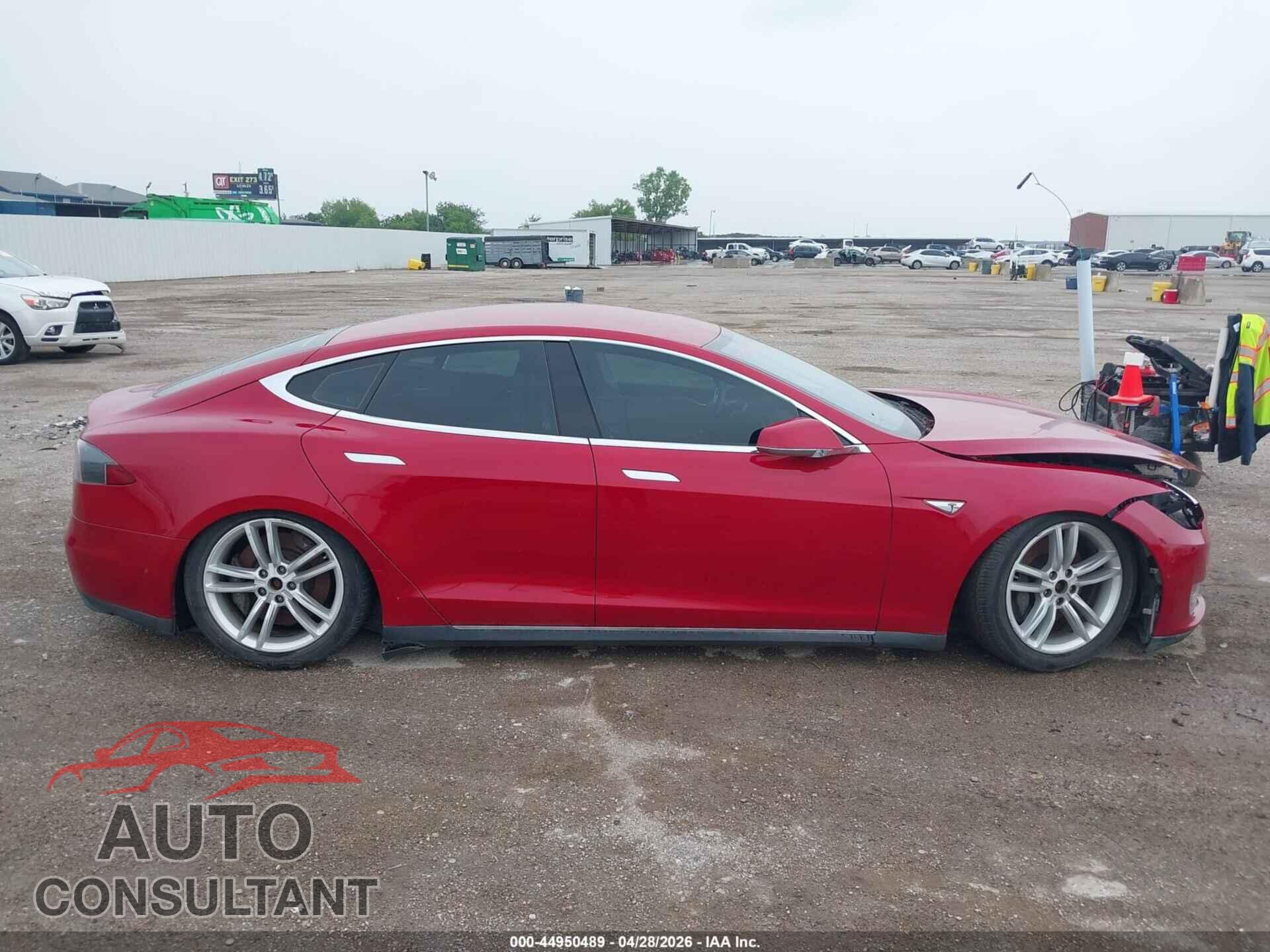 TESLA MODEL S 2015 - 5YJSA1H29FF093418