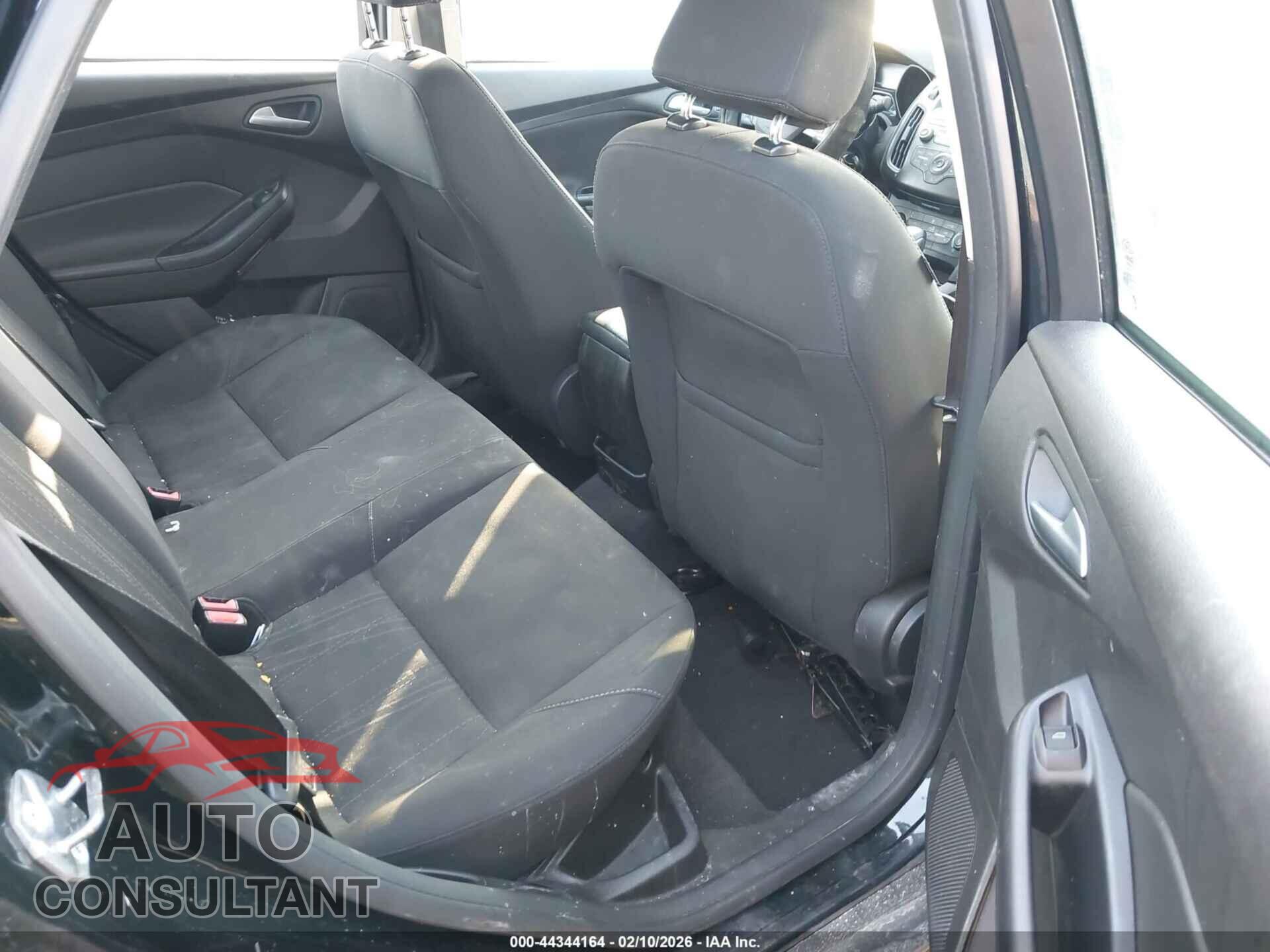 FORD FOCUS 2016 - 1FADP3F25GL280892