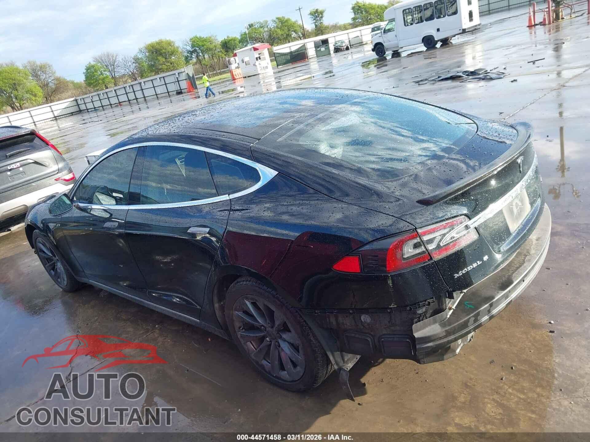 TESLA MODEL S 2013 - 5YJSA1DP9DFP14896