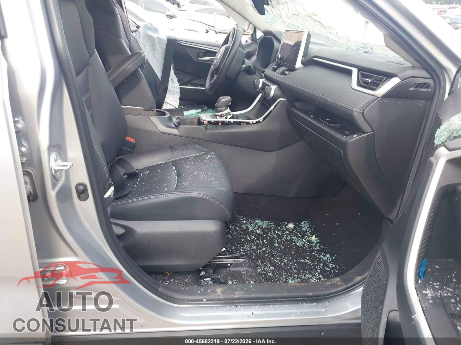 TOYOTA RAV4 2023 - 2T3C1RFV0PC219937