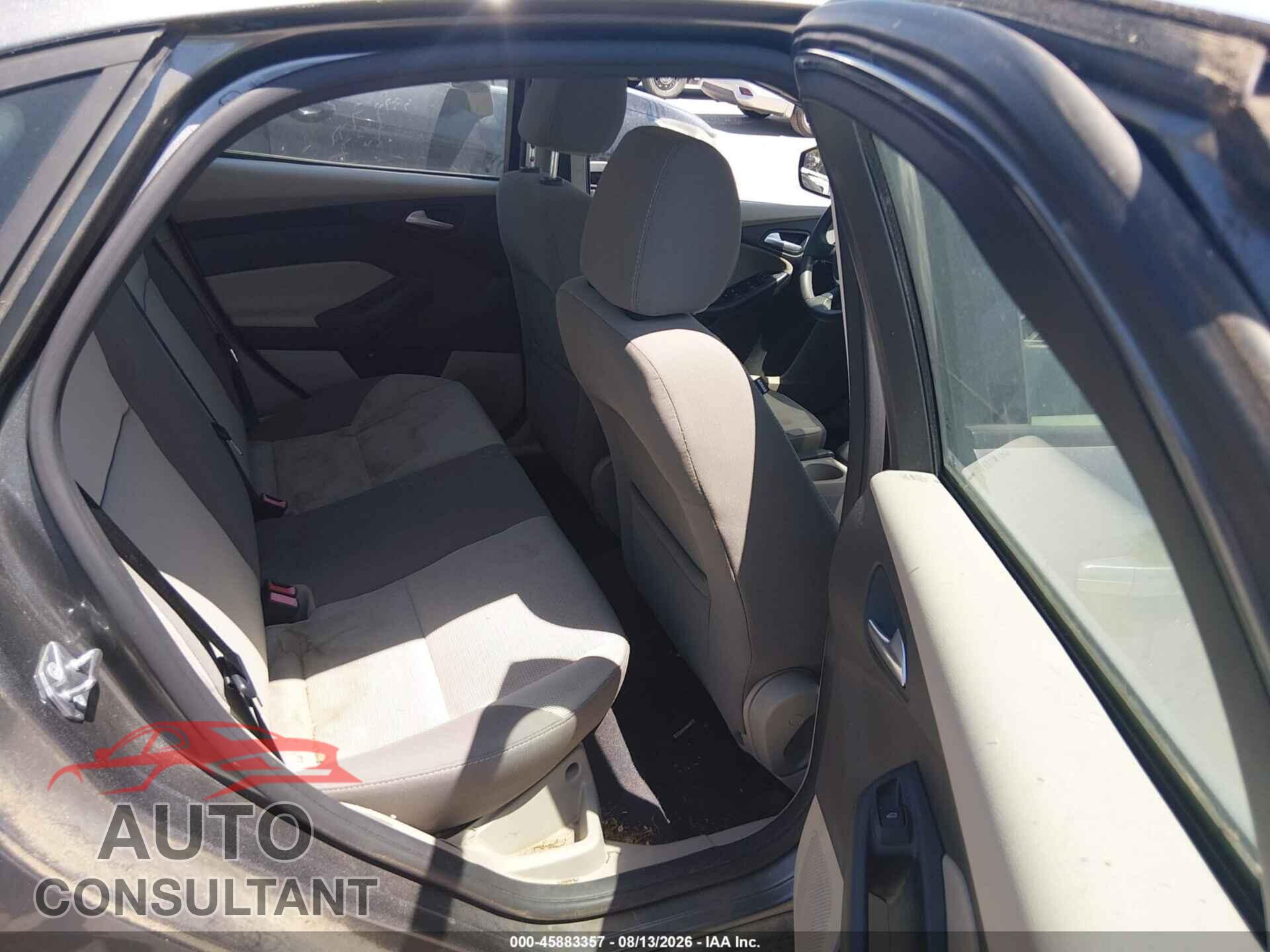 FORD FOCUS 2014 - 1FADP3F22EL460134